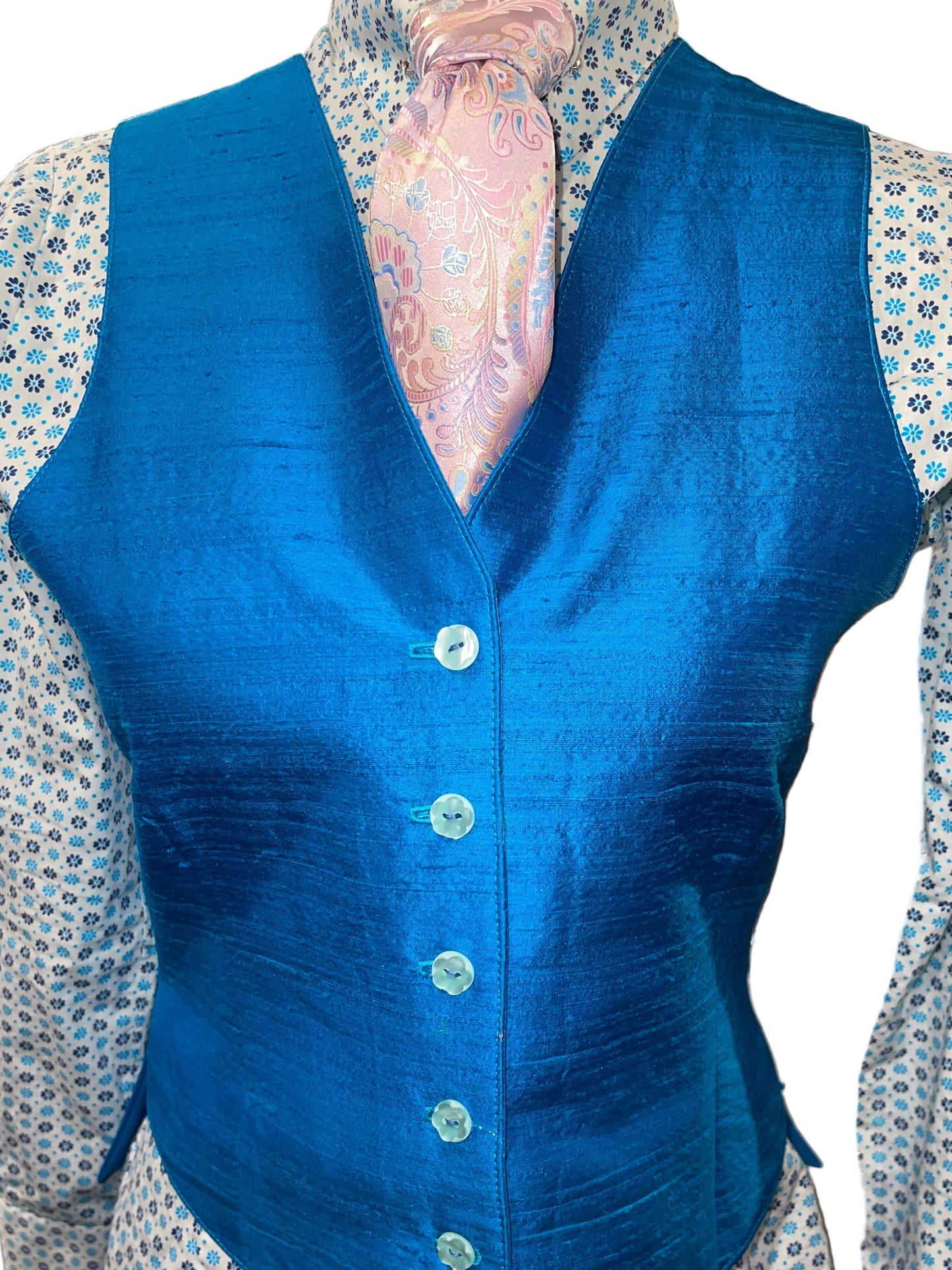 BRB, Teal Vest