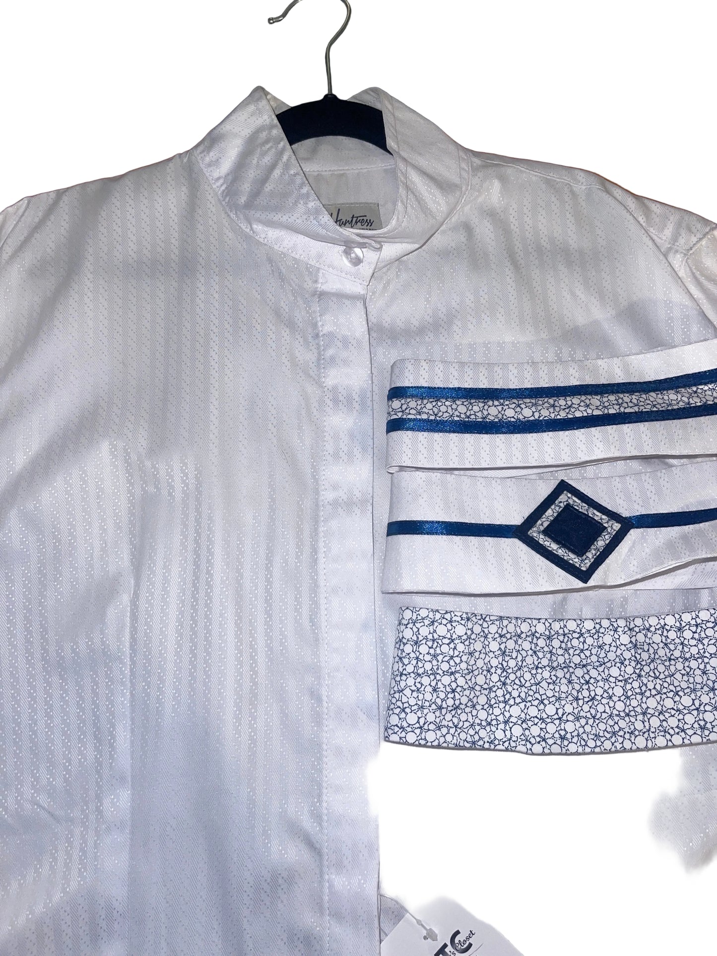 Huntress, White 36 Hunt Shirt