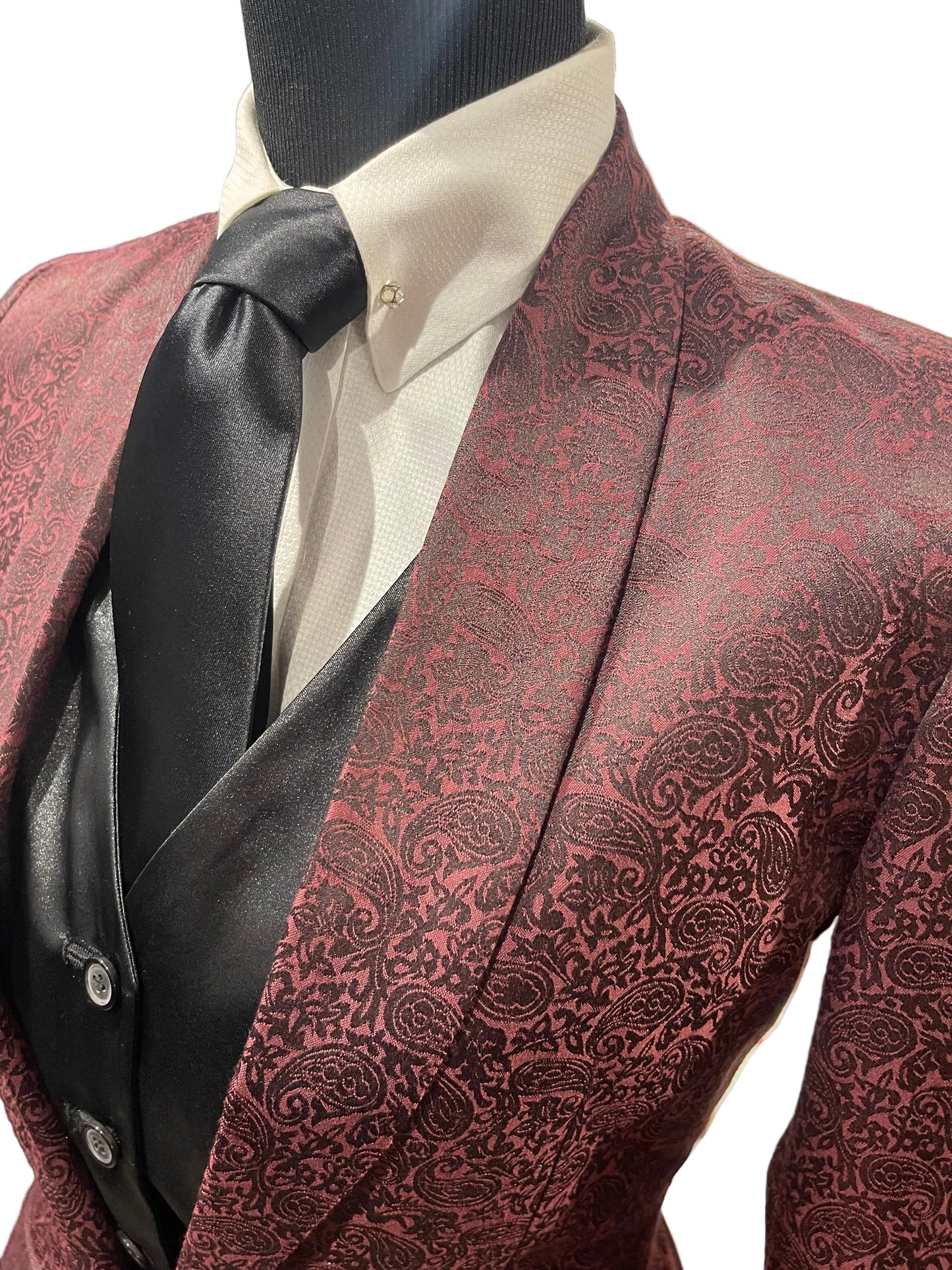 New, MTC, Burgundy Paisley Day Coat