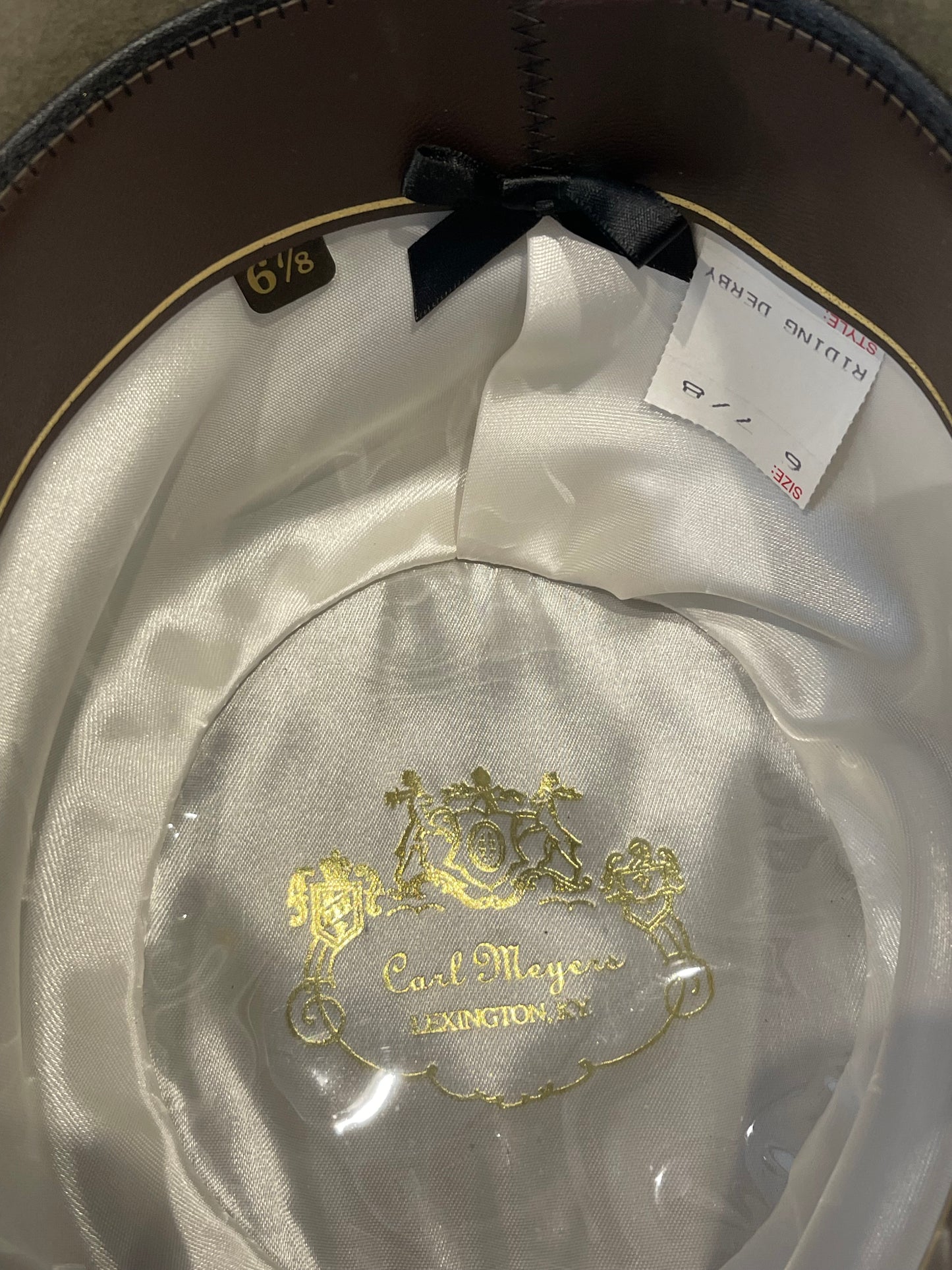 Carl Meyers, Olive, 6 7/8 Derby
