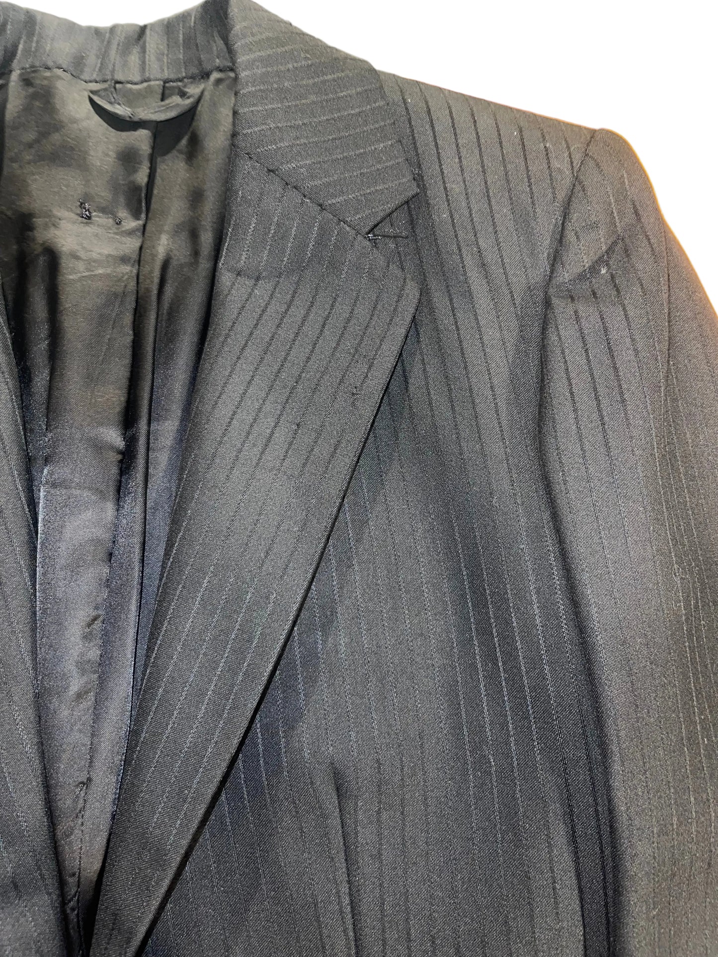 Hawkewood, Black Day Suit