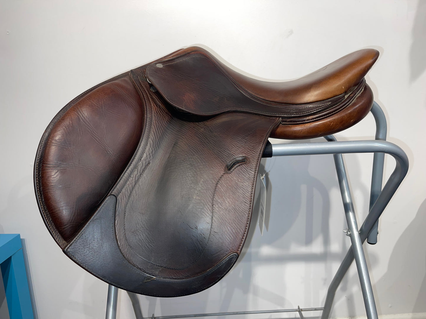 Antares 15in Evolution Close Contact Saddle