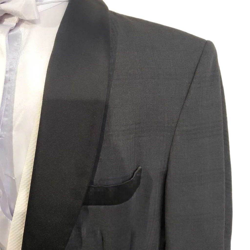 R.J. Becht, Ladies Gray Formal