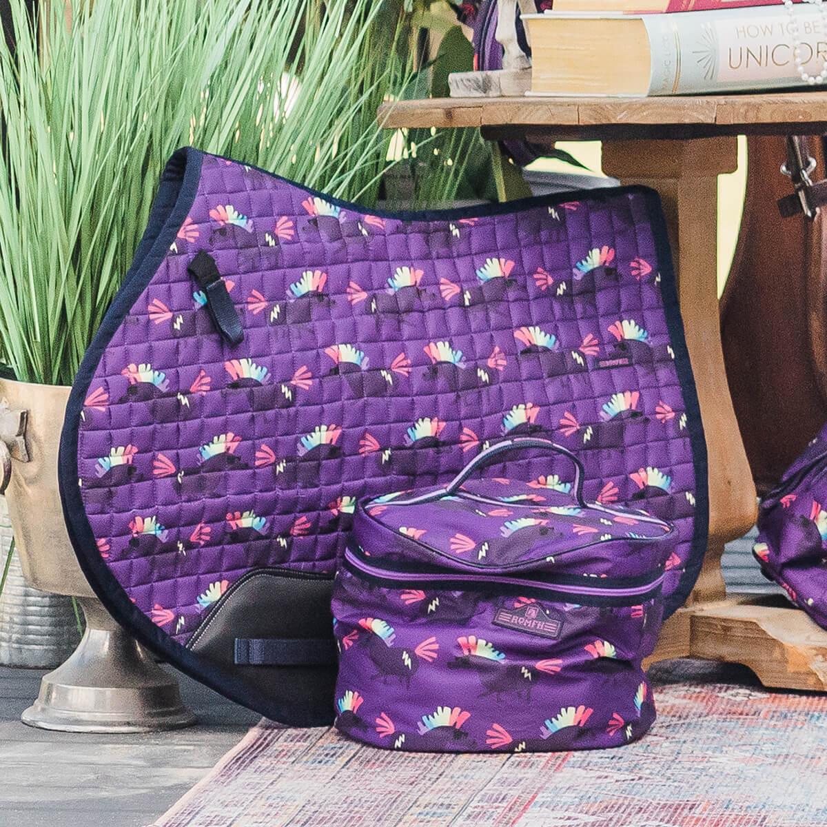 New, ROMFH, Curvy Saddle Pad