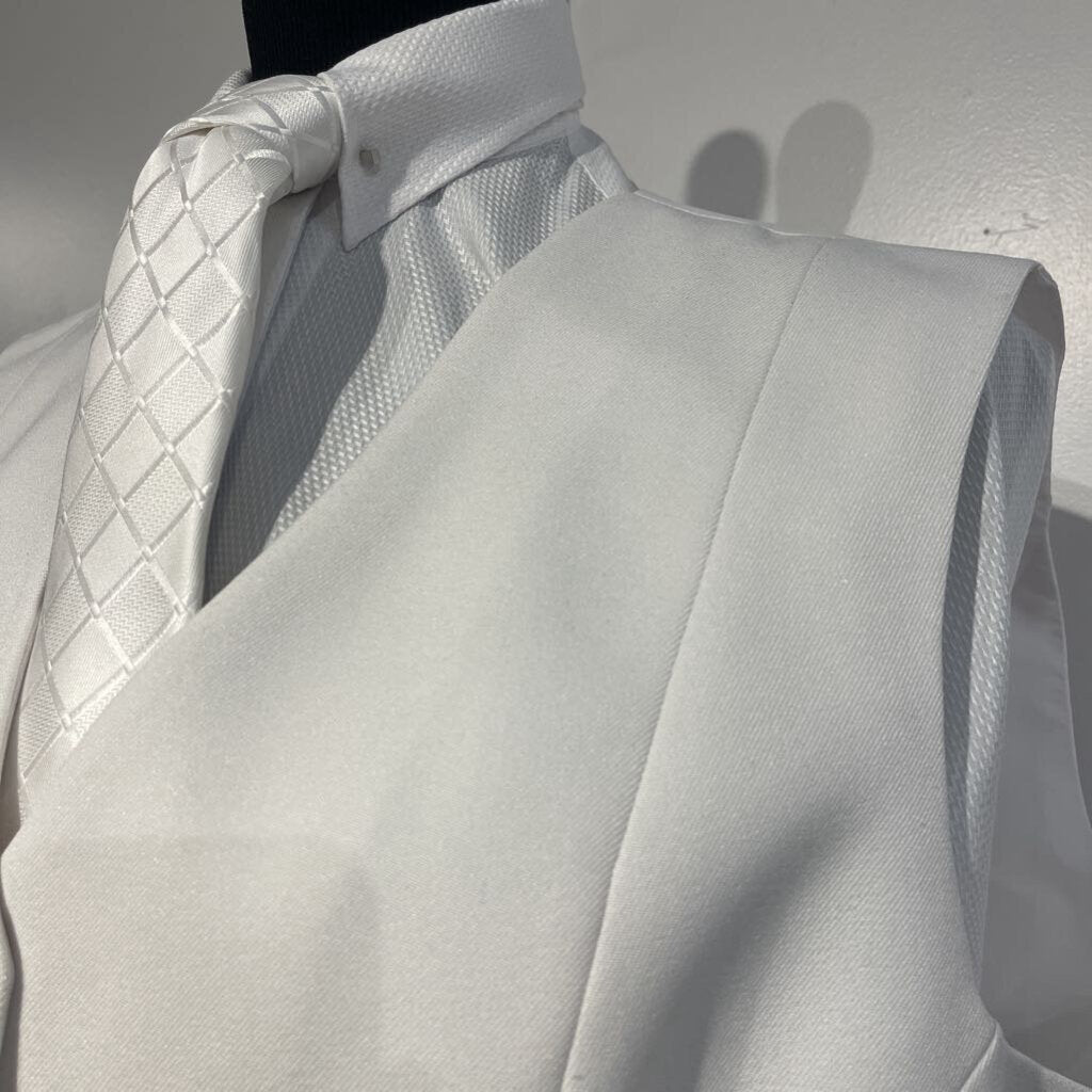 Marsha de Arriaga, Ladies White Vest