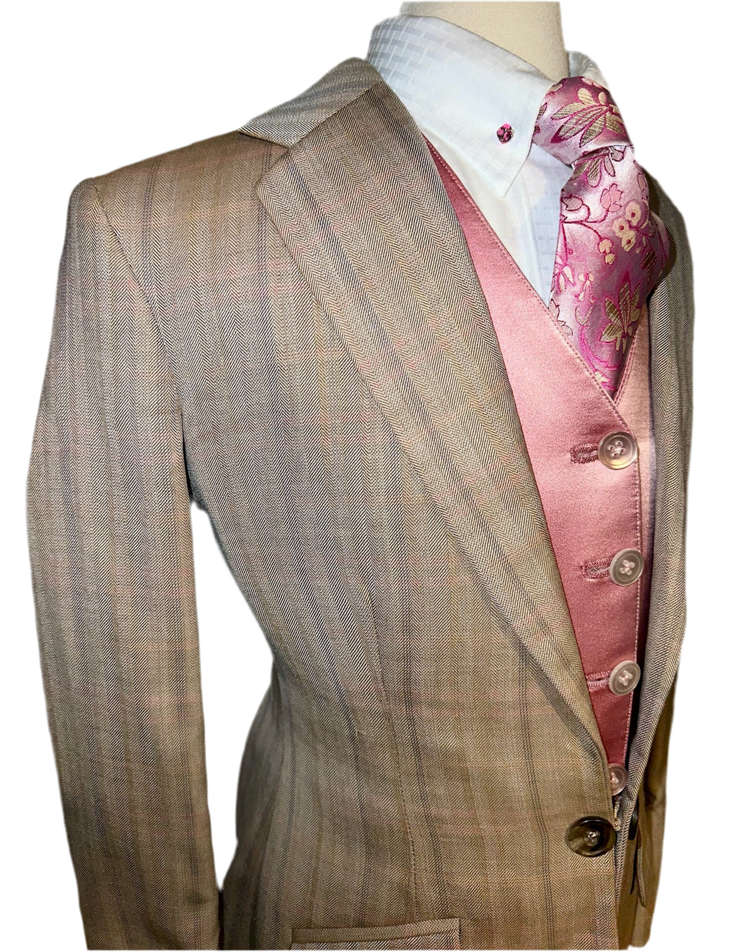 Hawkewood, Youth Day Suit