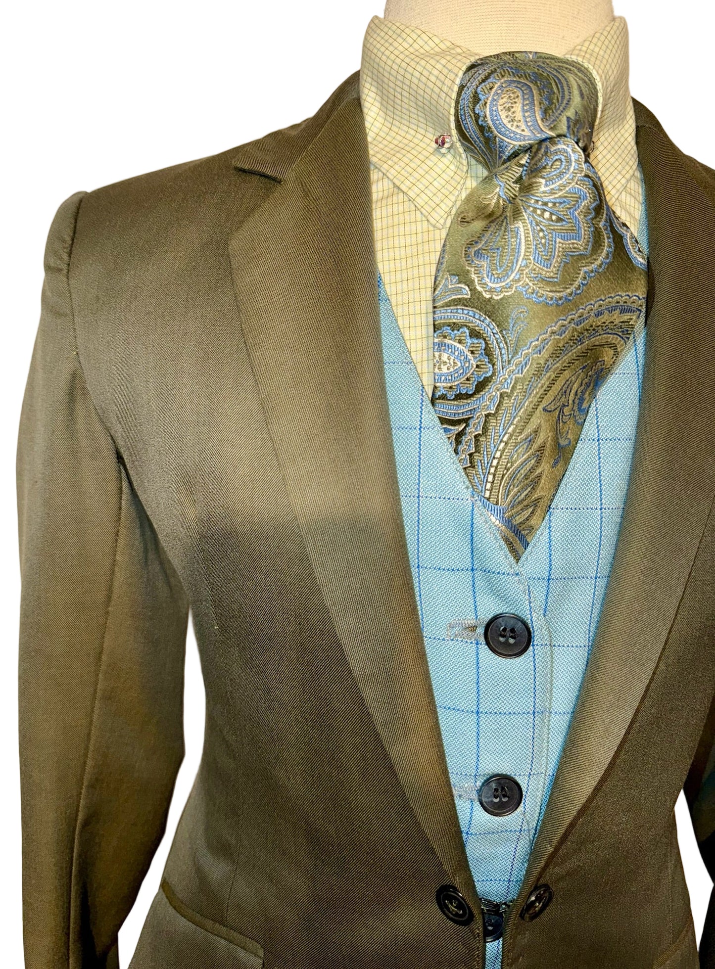 Marsha De Arriaga, Girls Day Suit