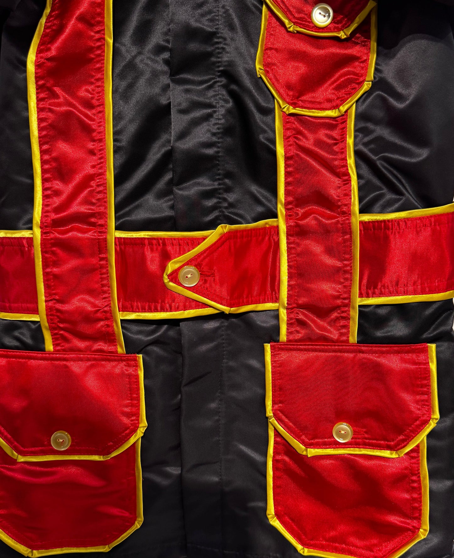 Becker Brothers, Black/Red/Gold Road Silks