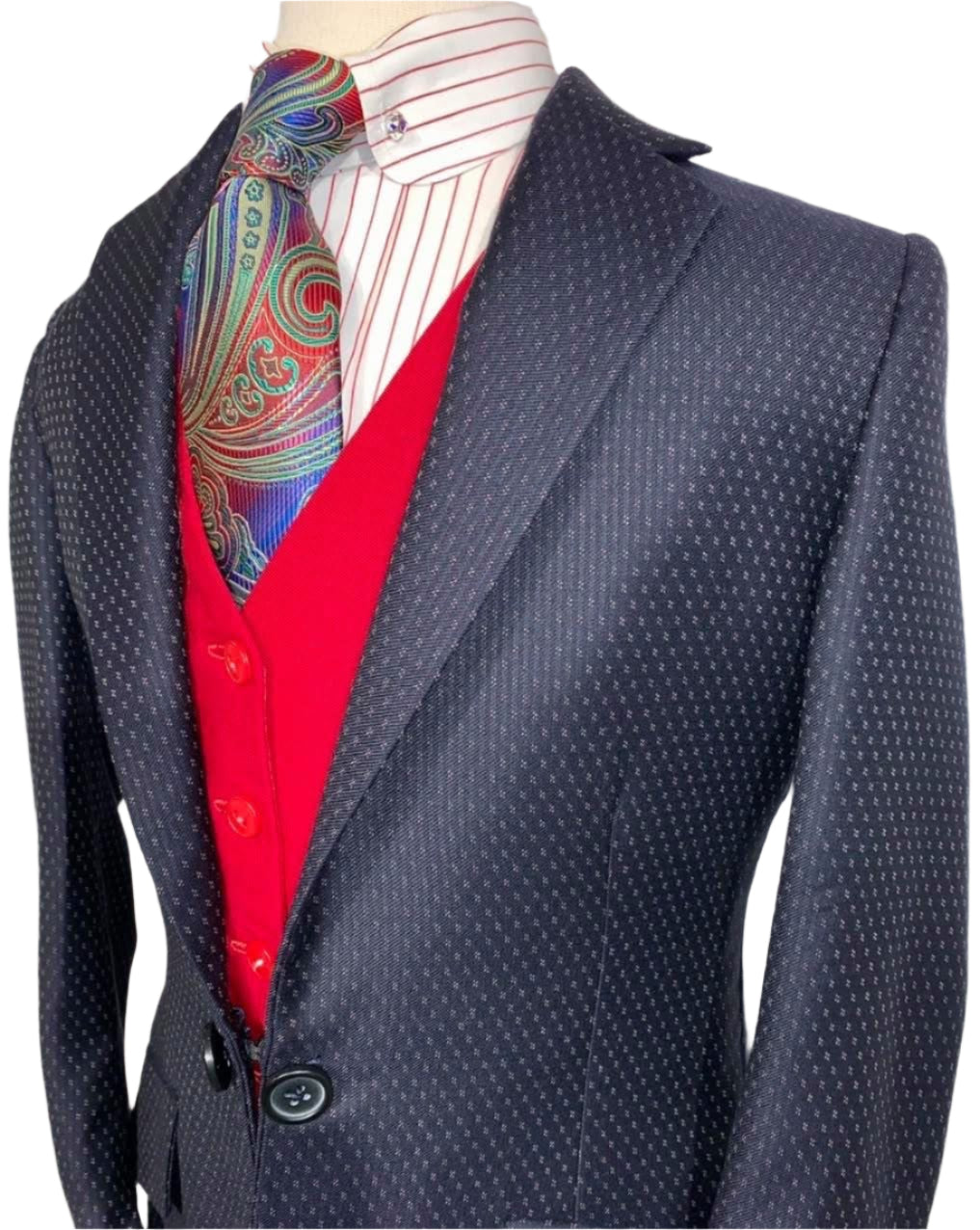 Hawkewood, Girls Day Suit