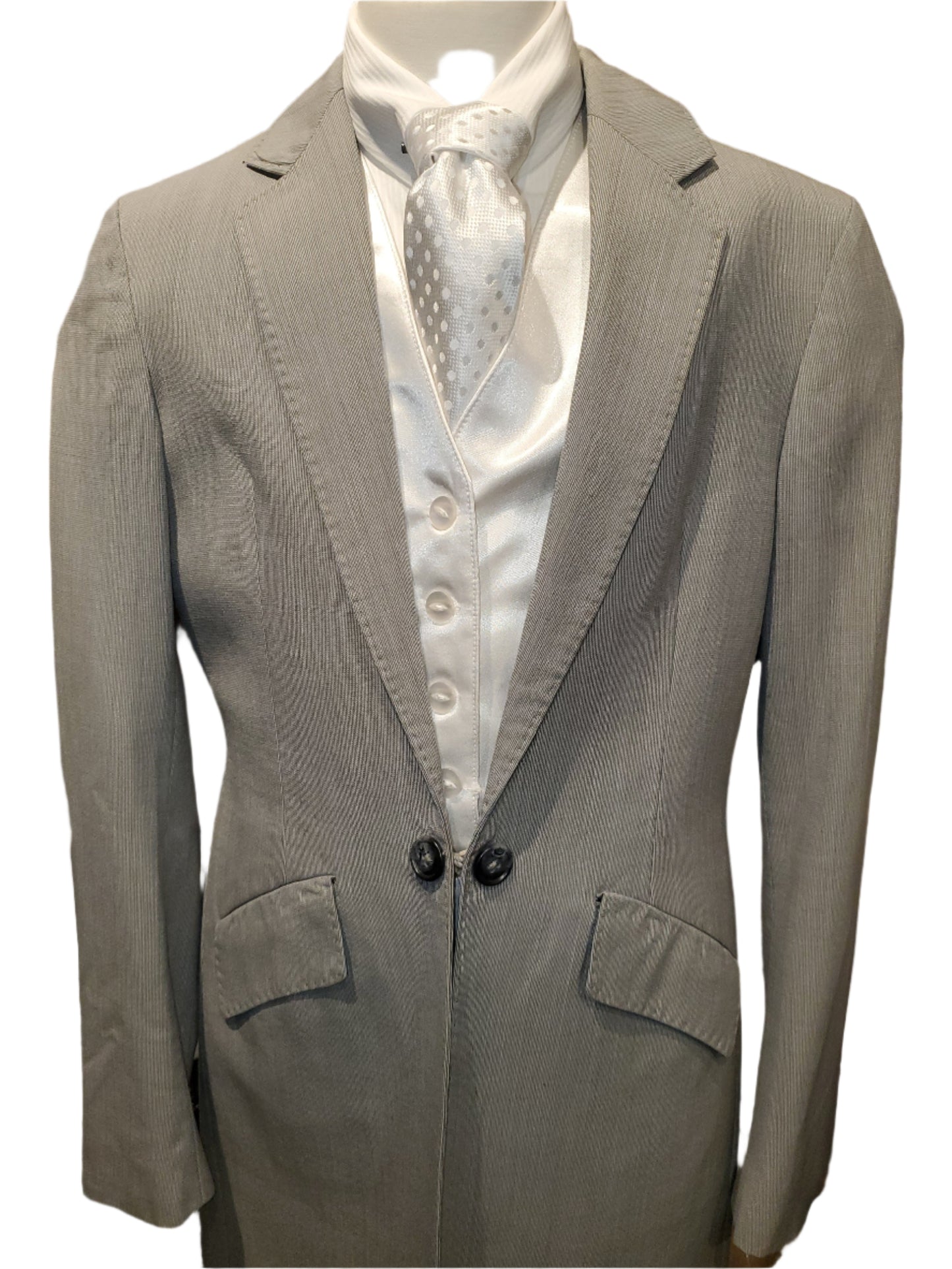 LeCheval, Girls Day Suit