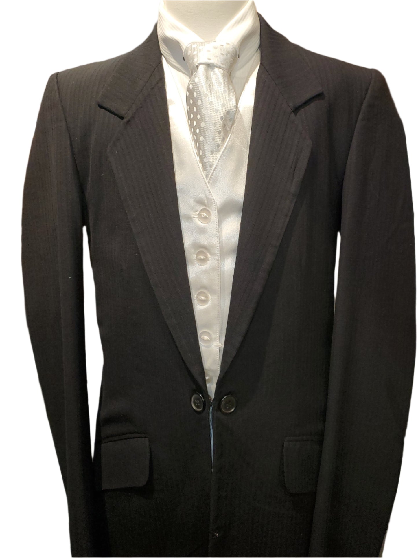 Marsha De Arriaga, Youth Day Suit