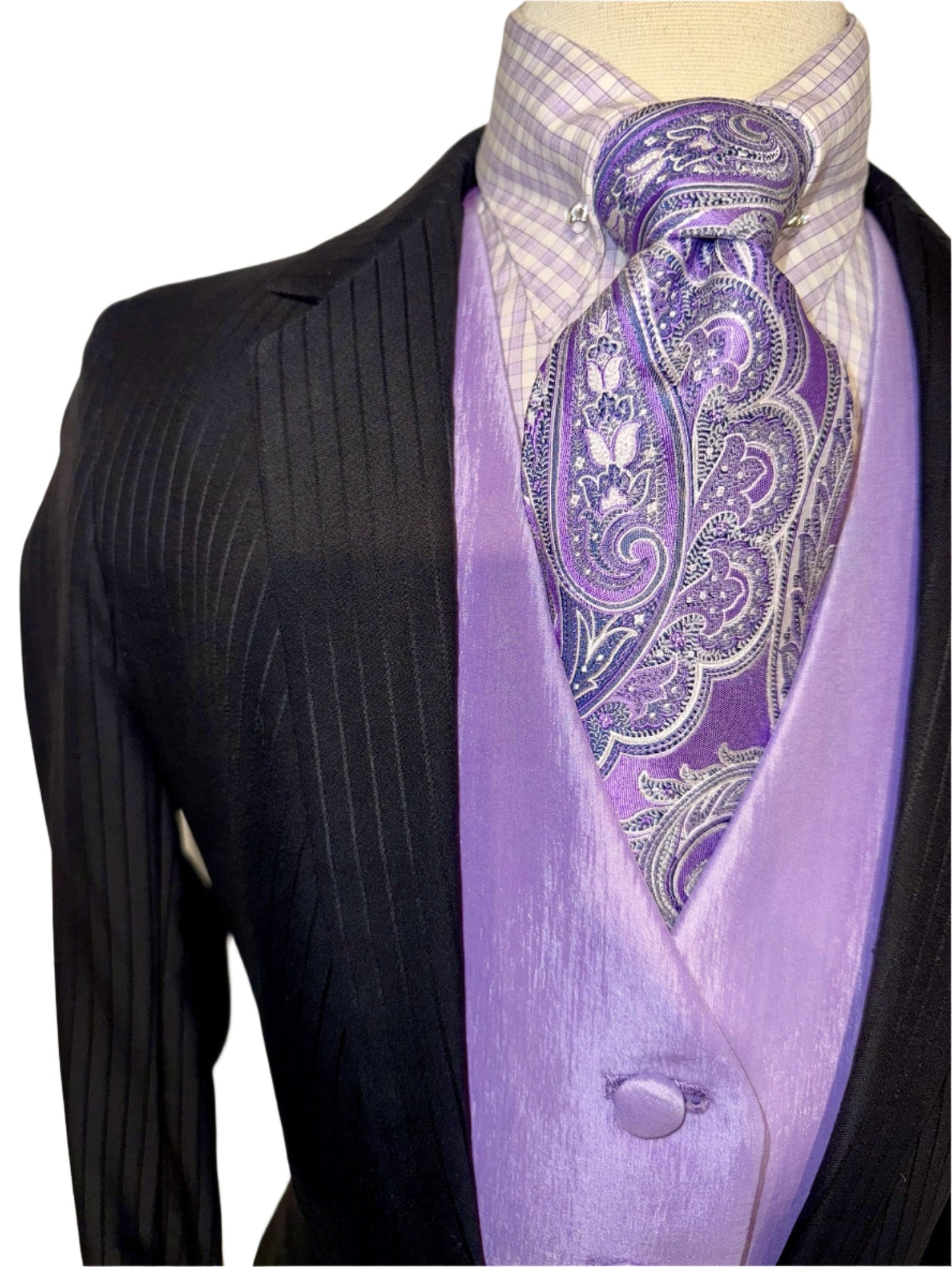 Hawkewood, Youth Day Suit