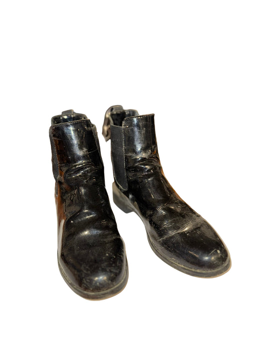 Ovation, W: 7 1/2, Black Patent Boots