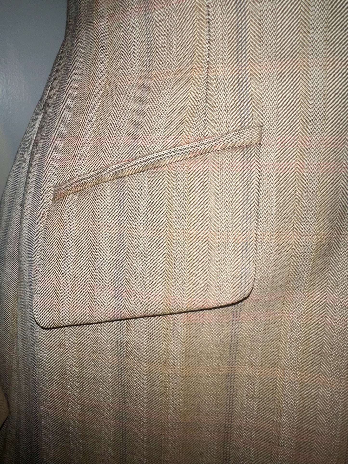 Hawkewood, Youth Day Suit