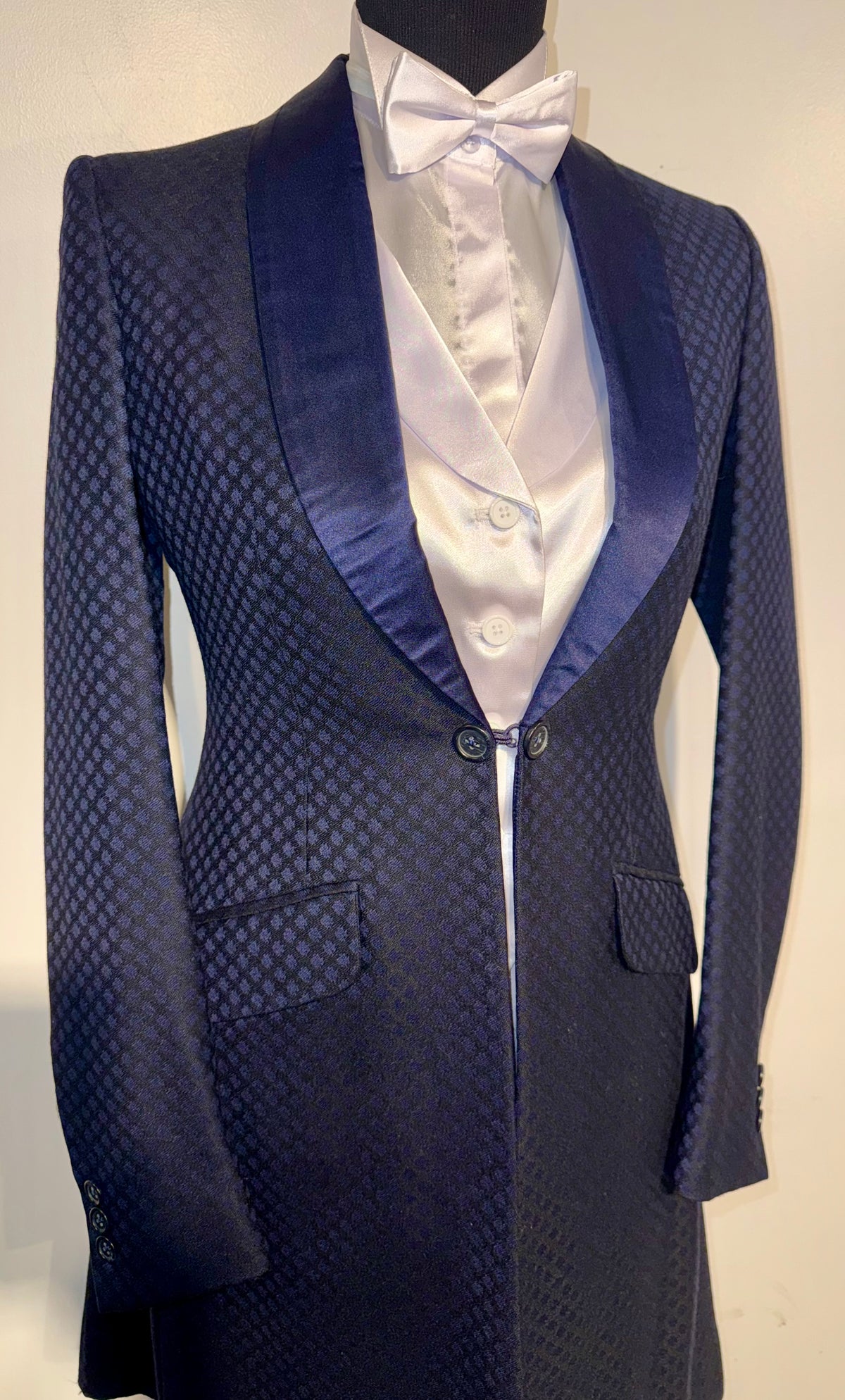 Hawkewood, Custom Navy Formal