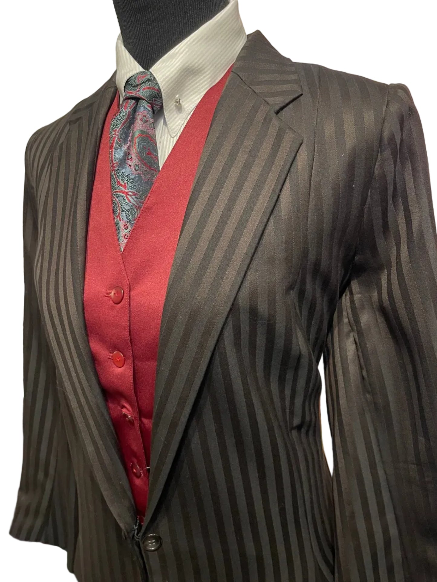 Friersons, Ladies Day Suit