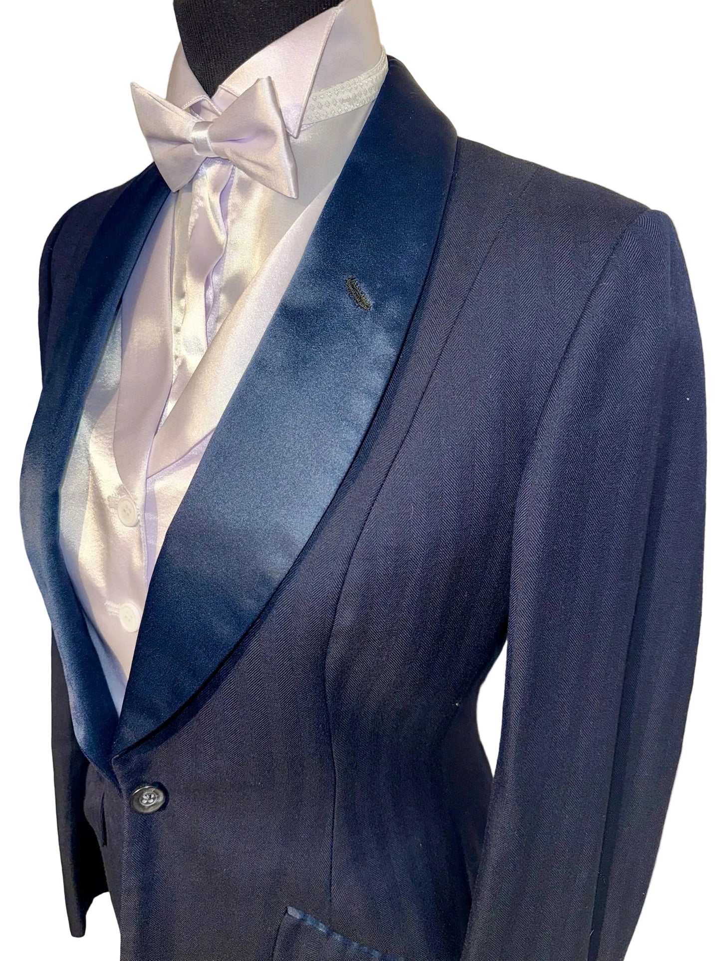 Le Cheval, Ladies Navy Formal