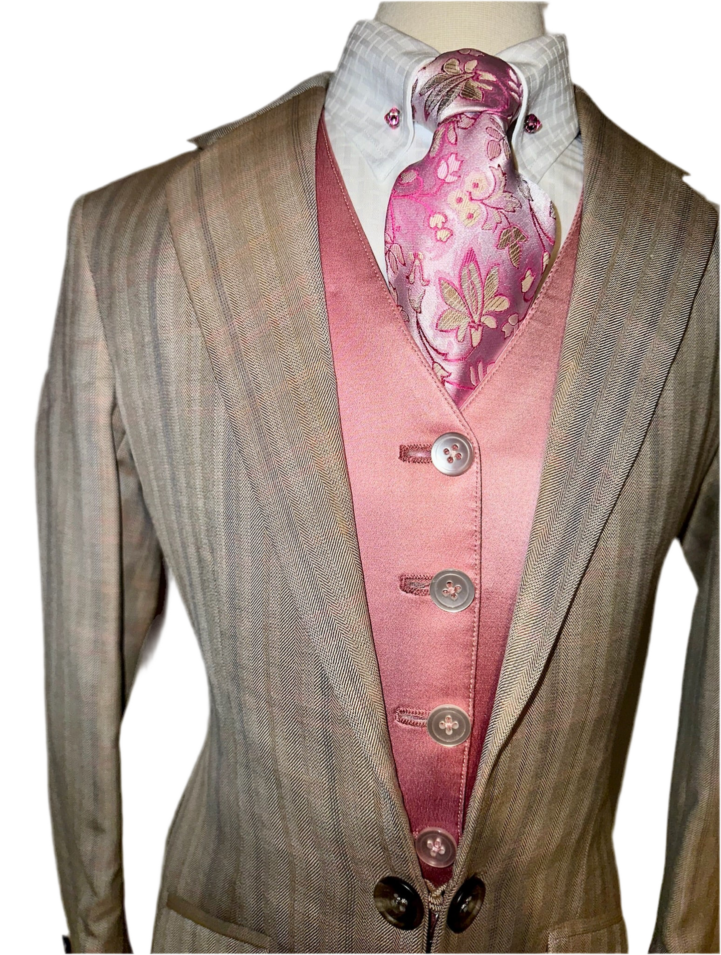 Hawkewood, Youth Day Suit