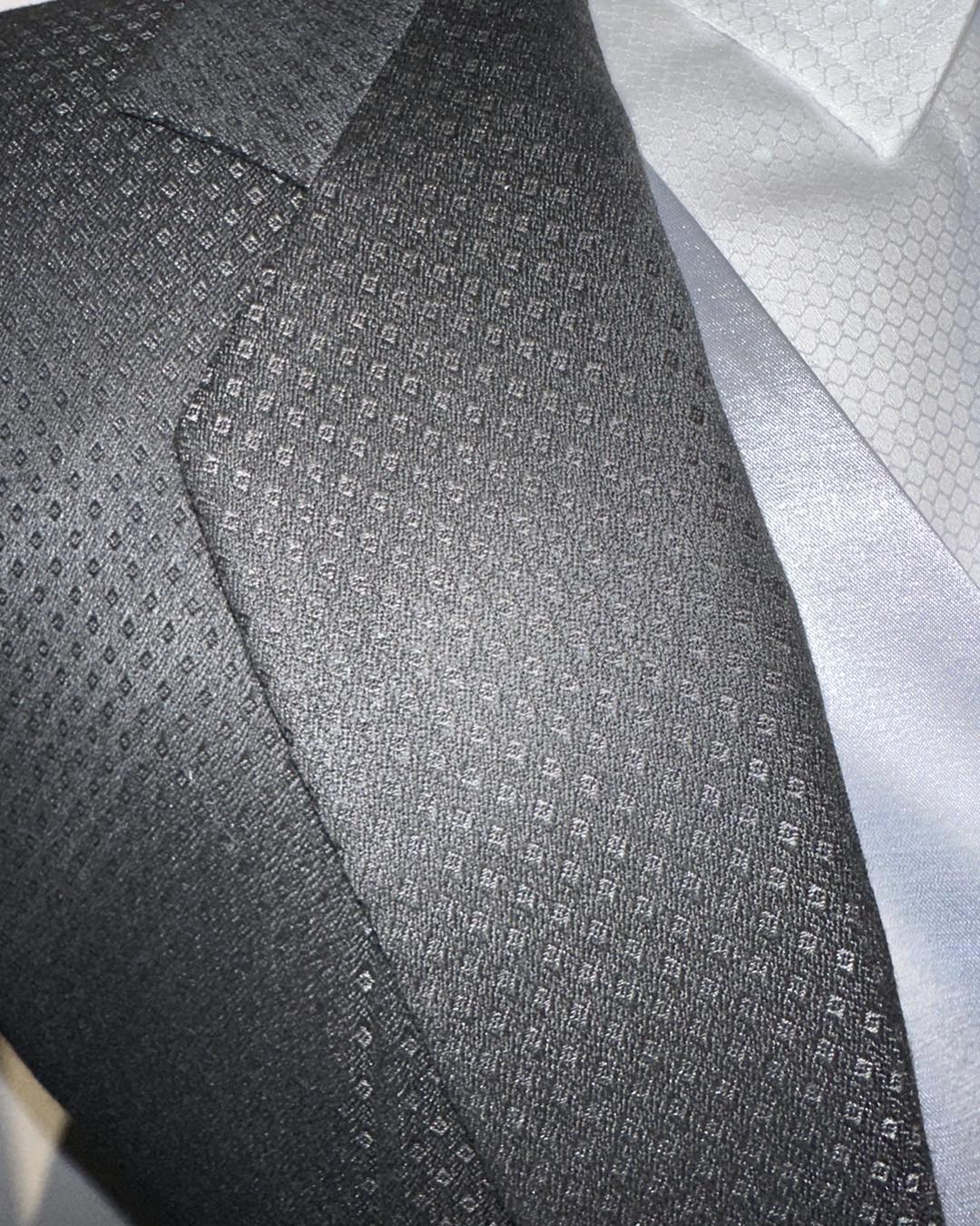 MTC, Black Teen Suit