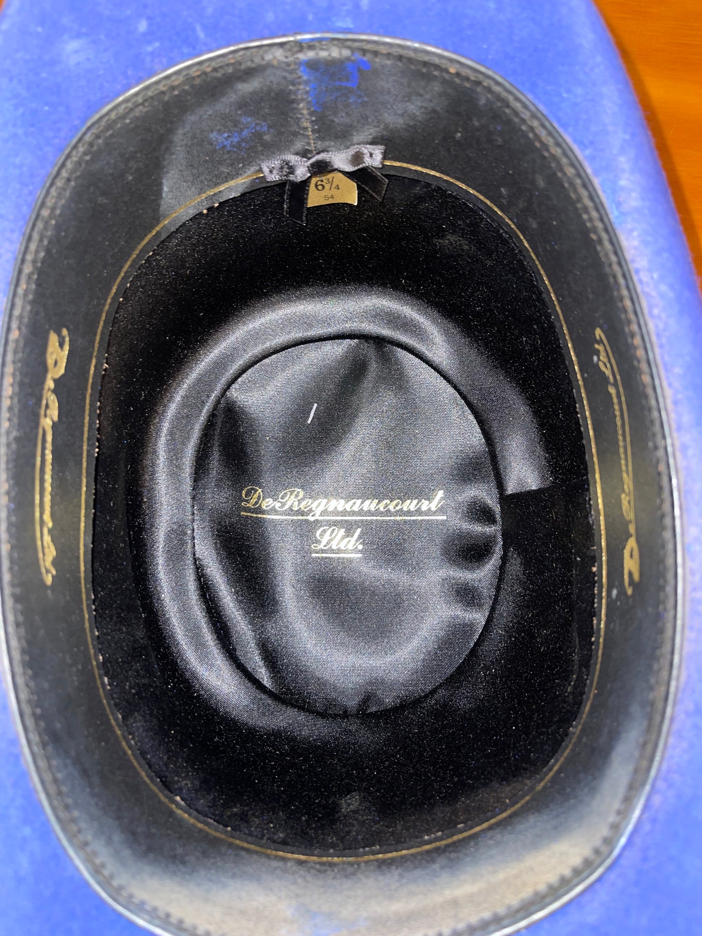 DeRegnaucourt, Custom Dyed Derby 6 3/4