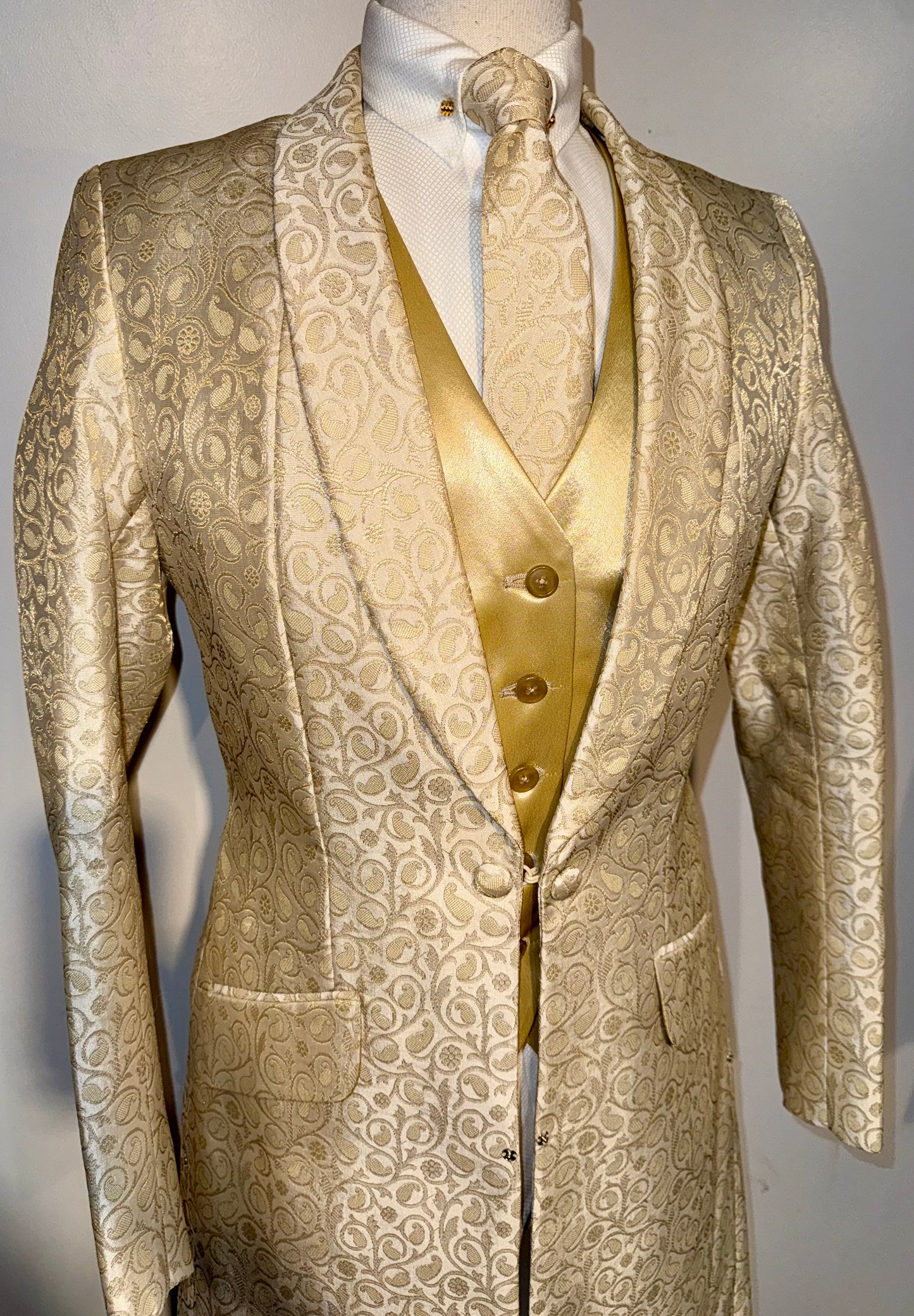 Marsha De Arriaga, Cream Ladies 10 Day Coat