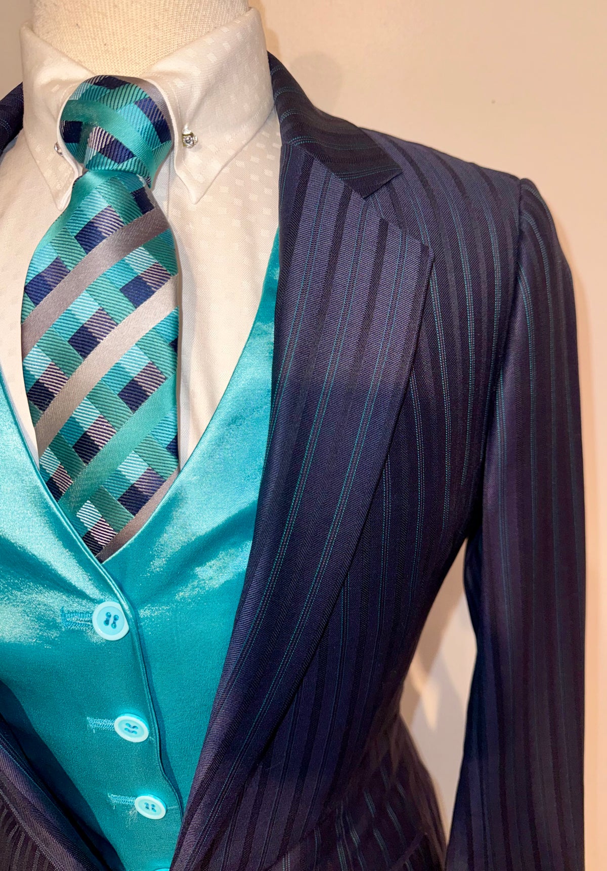 DeRegnaucourt, Navy Day Suit