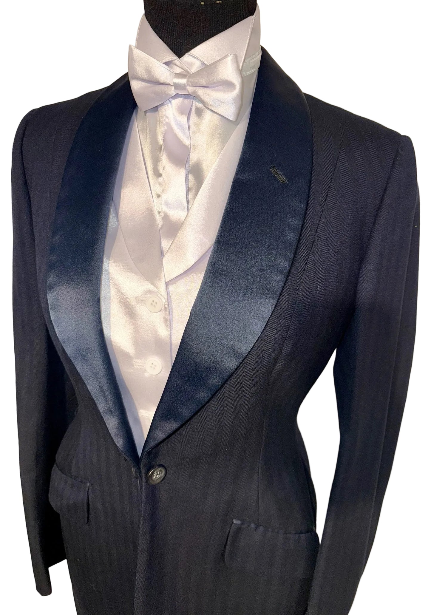 Le Cheval, Ladies Navy Formal