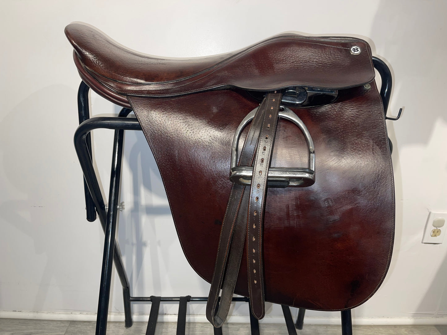 Barnsby 21in Cutback Saddle