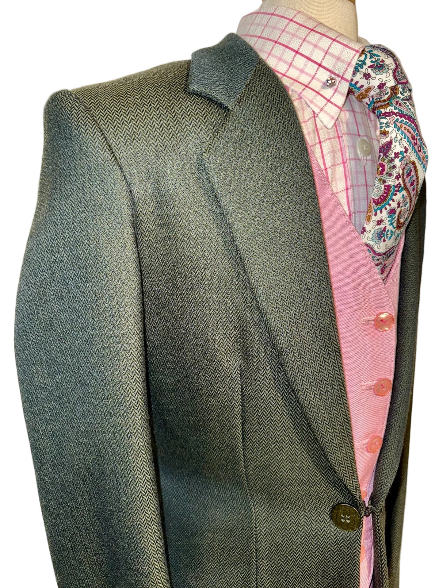 Marsha de Arriaga, Youth Day Suit