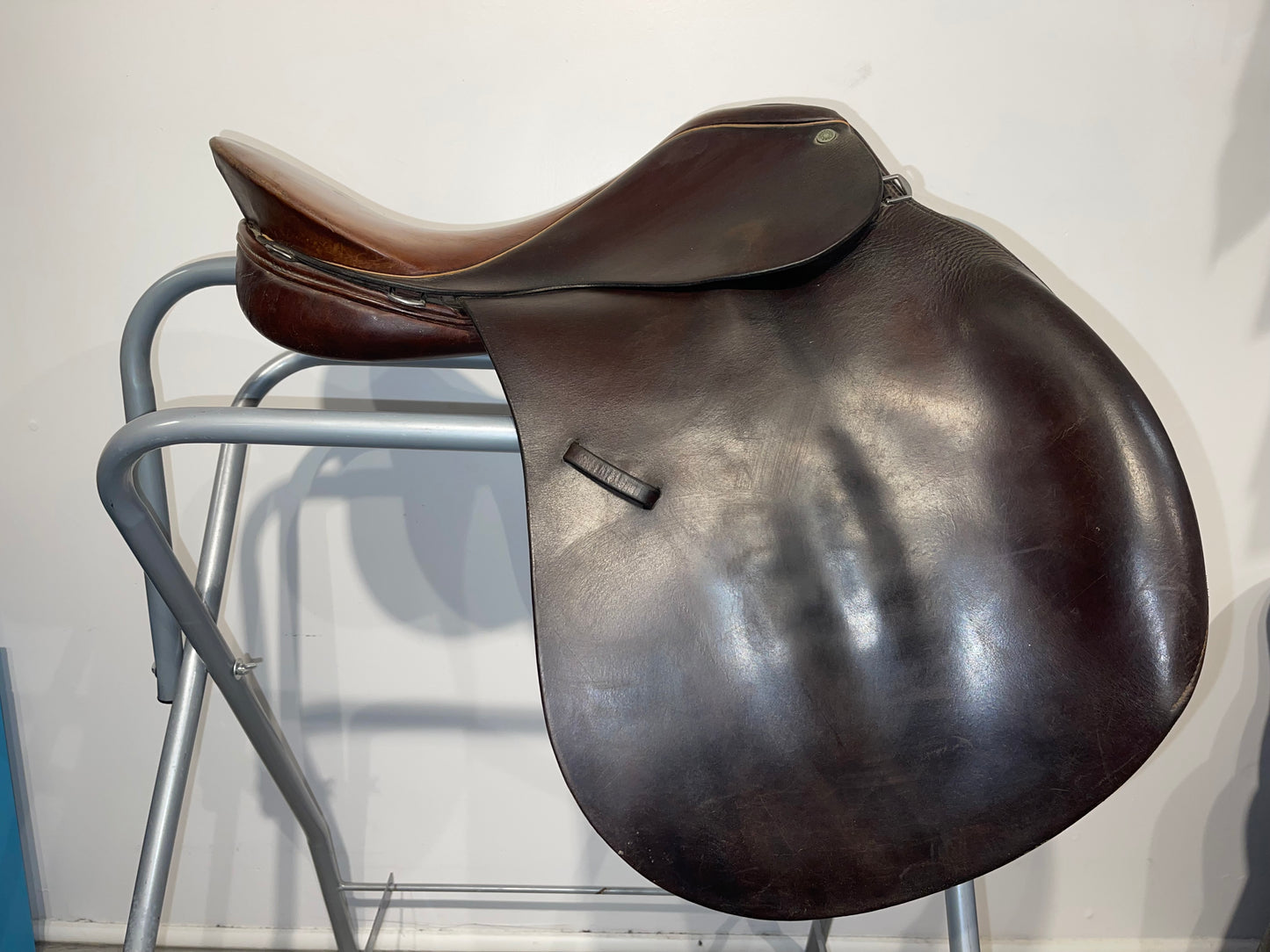 Crosby 14.5in Close Contact Saddle