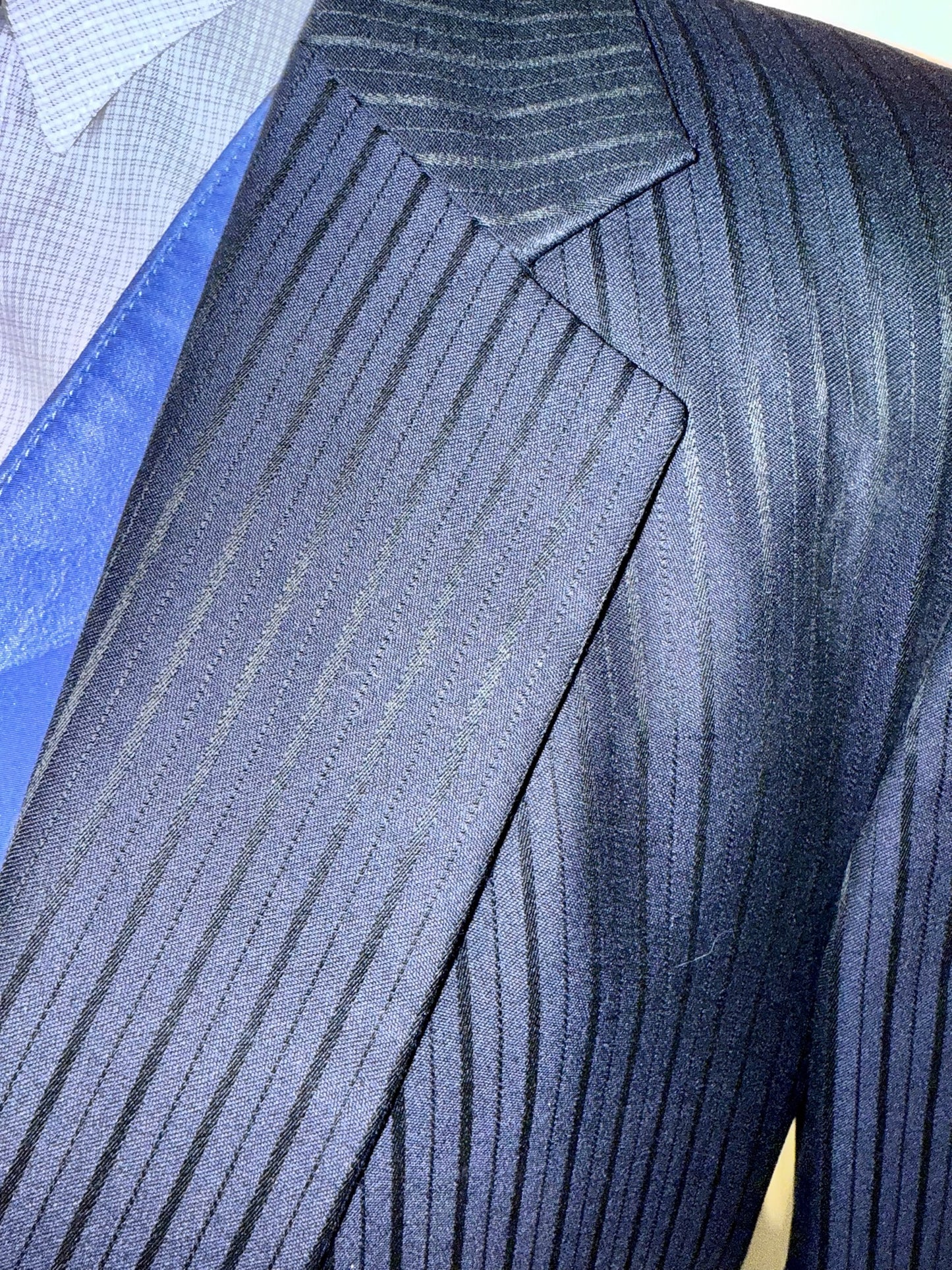 Bleu, Ladies Day Suit