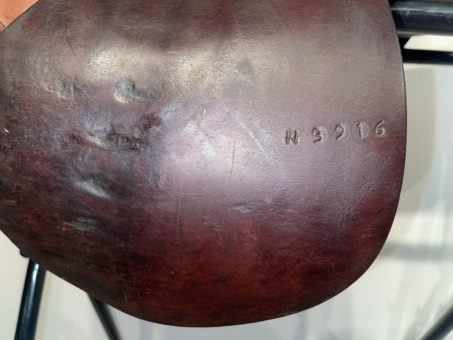 Barnsby 21in Cutback Saddle