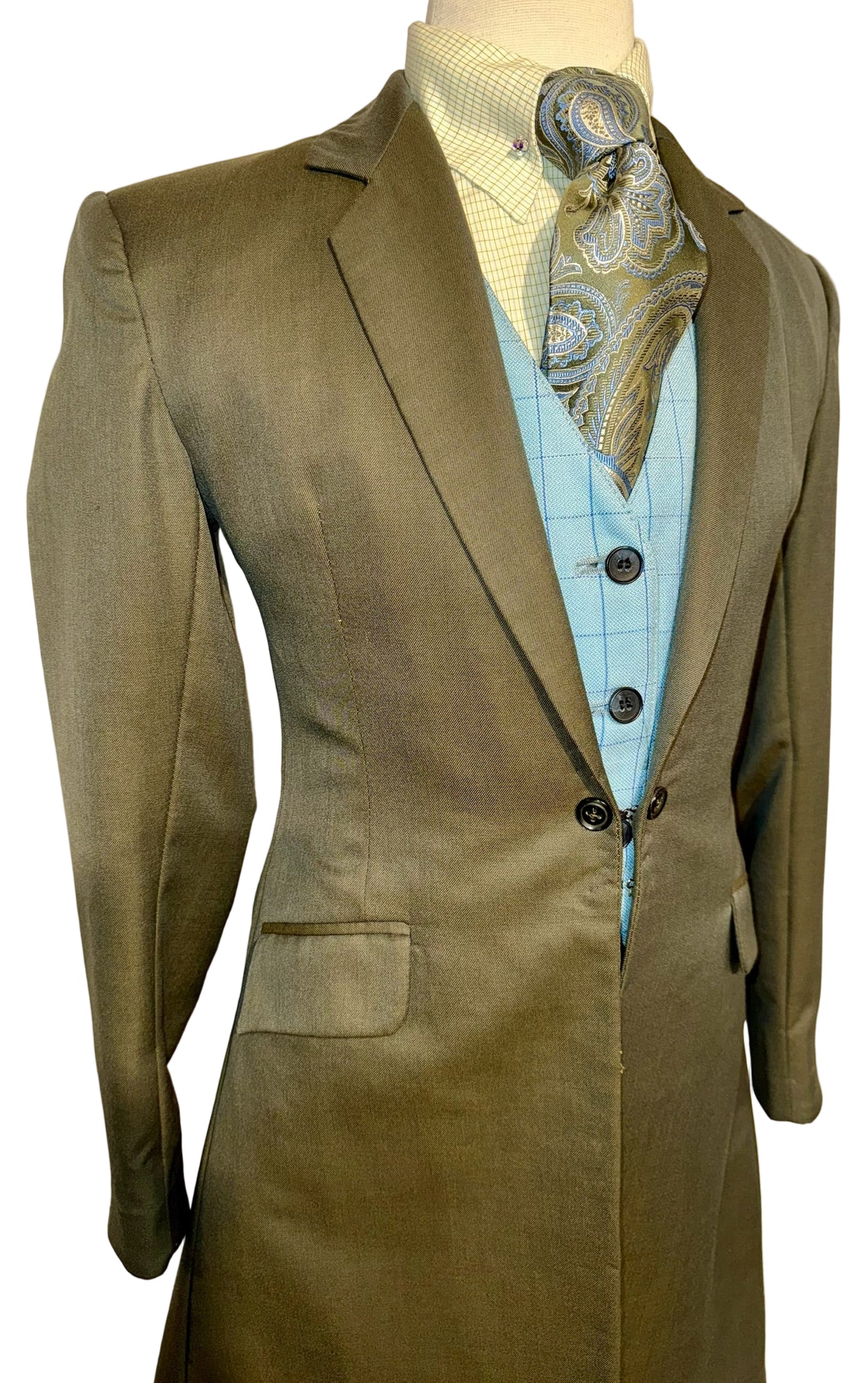 Marsha De Arriaga, Girls Day Suit