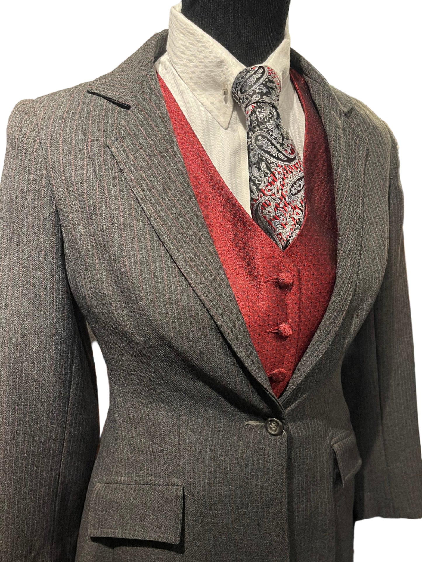 Reed Hill, Ladies Day Suit