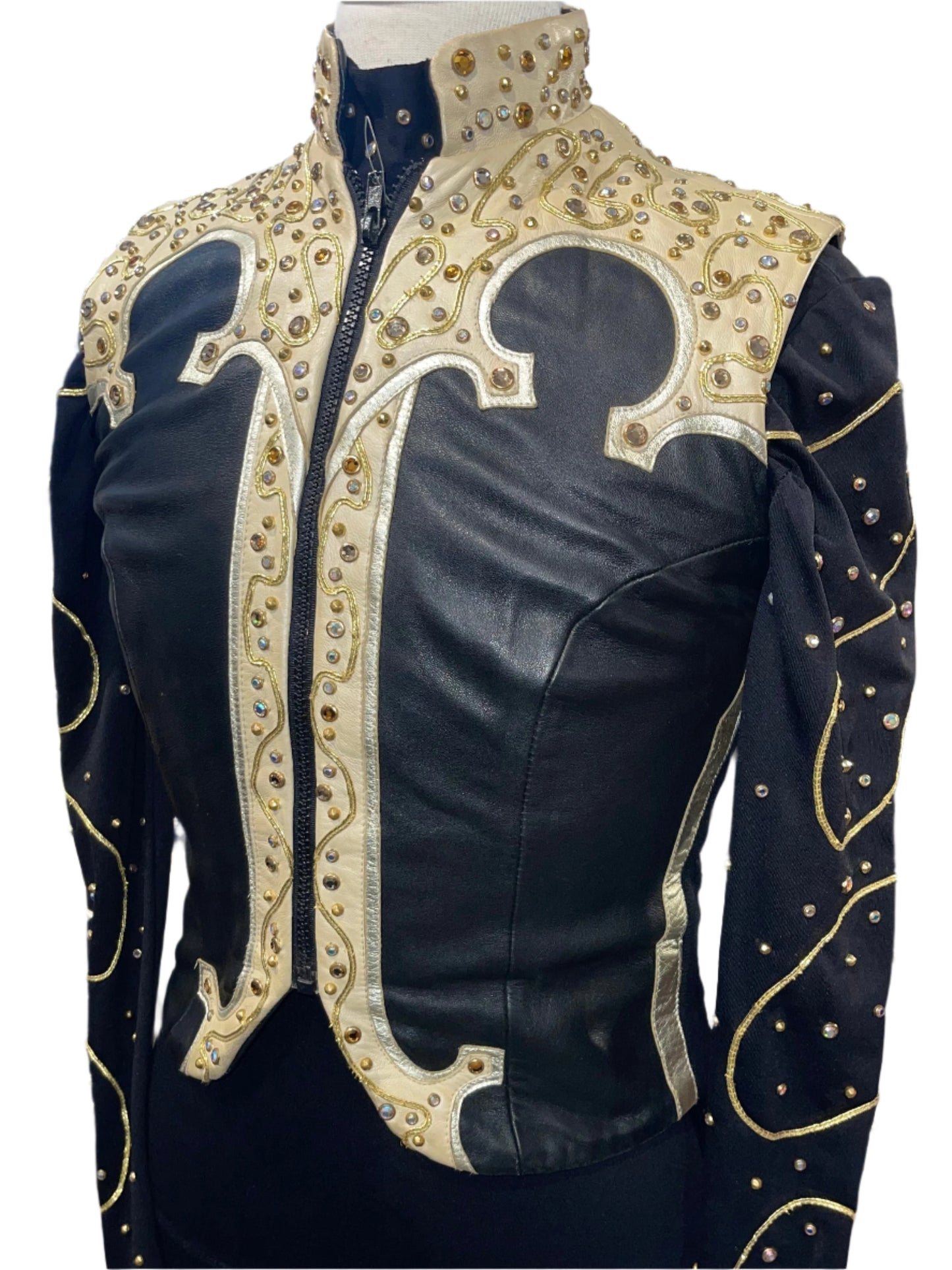 Design Showtime, Custom Ladies Western Set