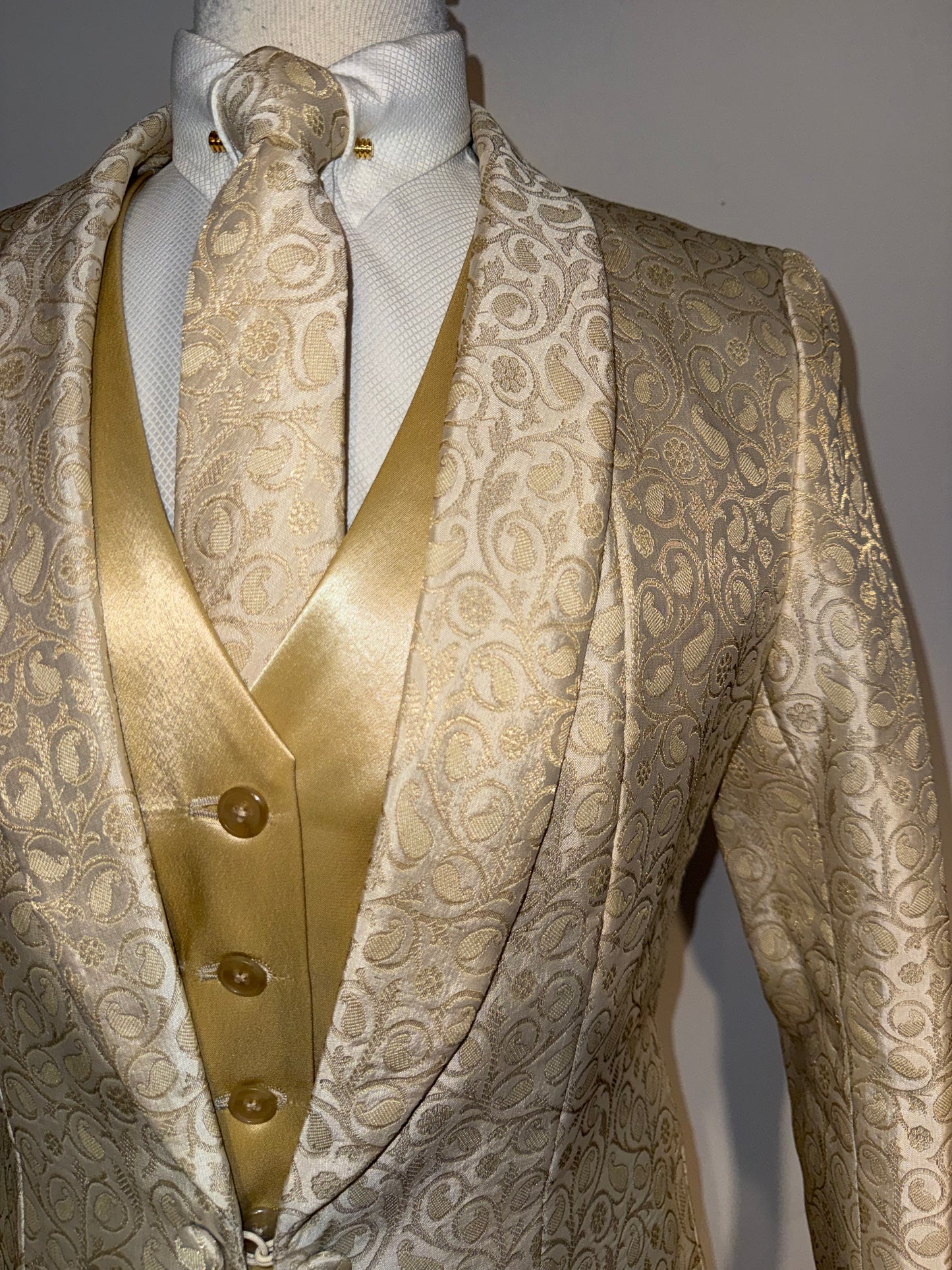 Marsha De Arriaga, Cream Ladies 10 Day Coat
