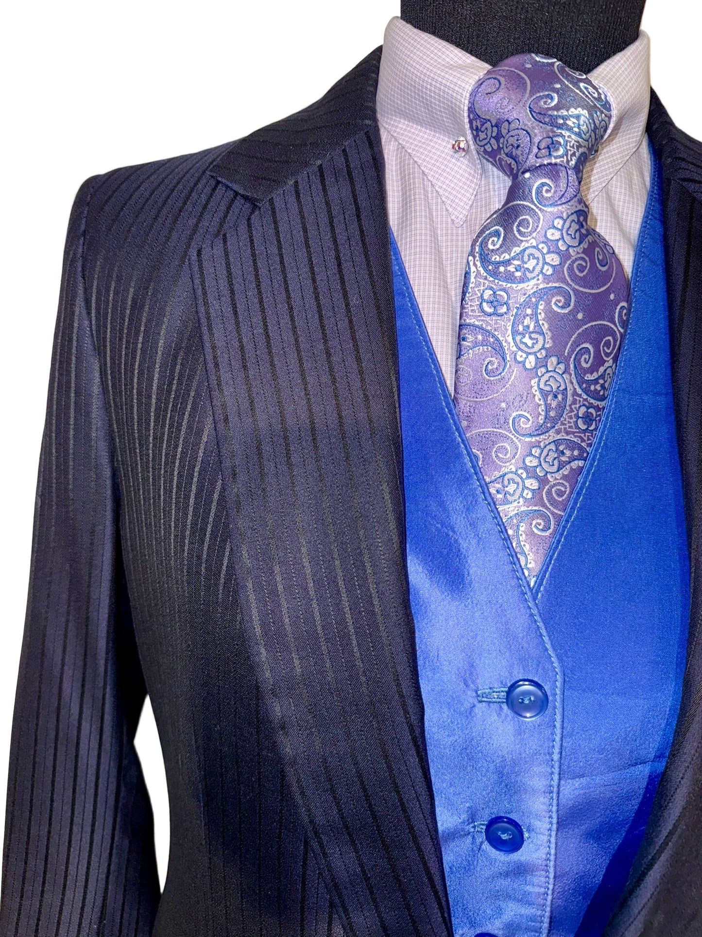 Bleu, Ladies Day Suit