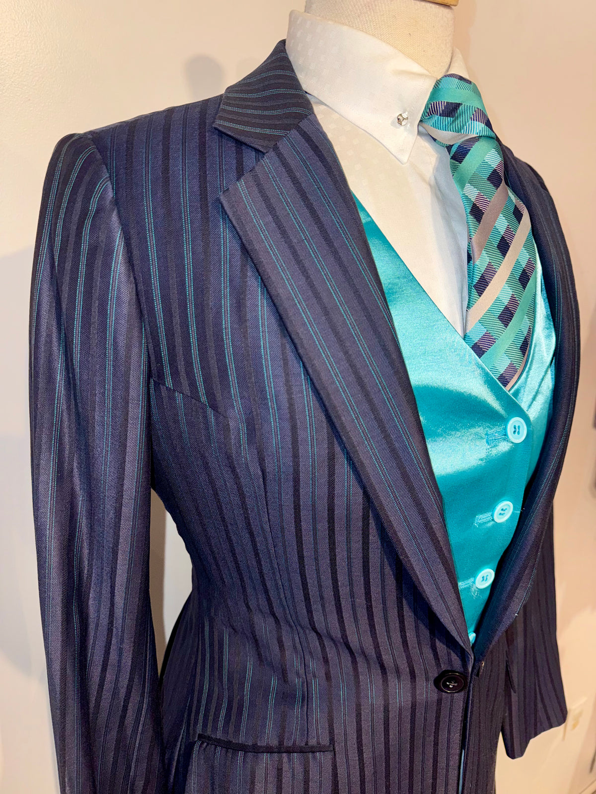 DeRegnaucourt, Navy Day Suit