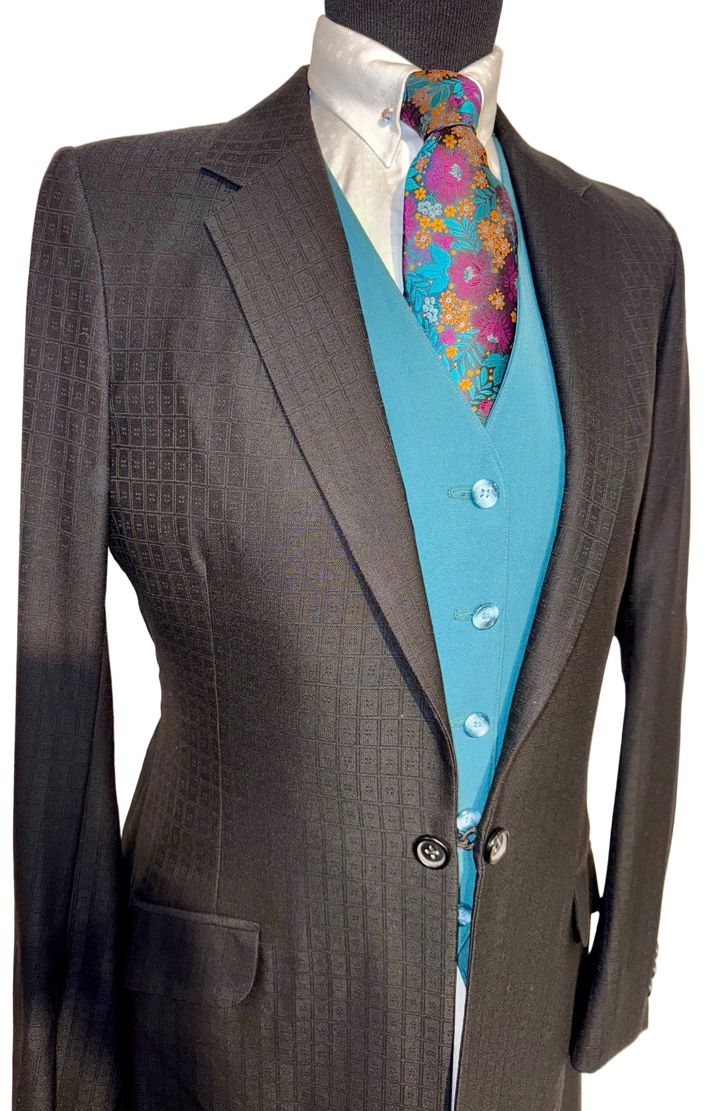 Hawkewood, Ladies Day Suit