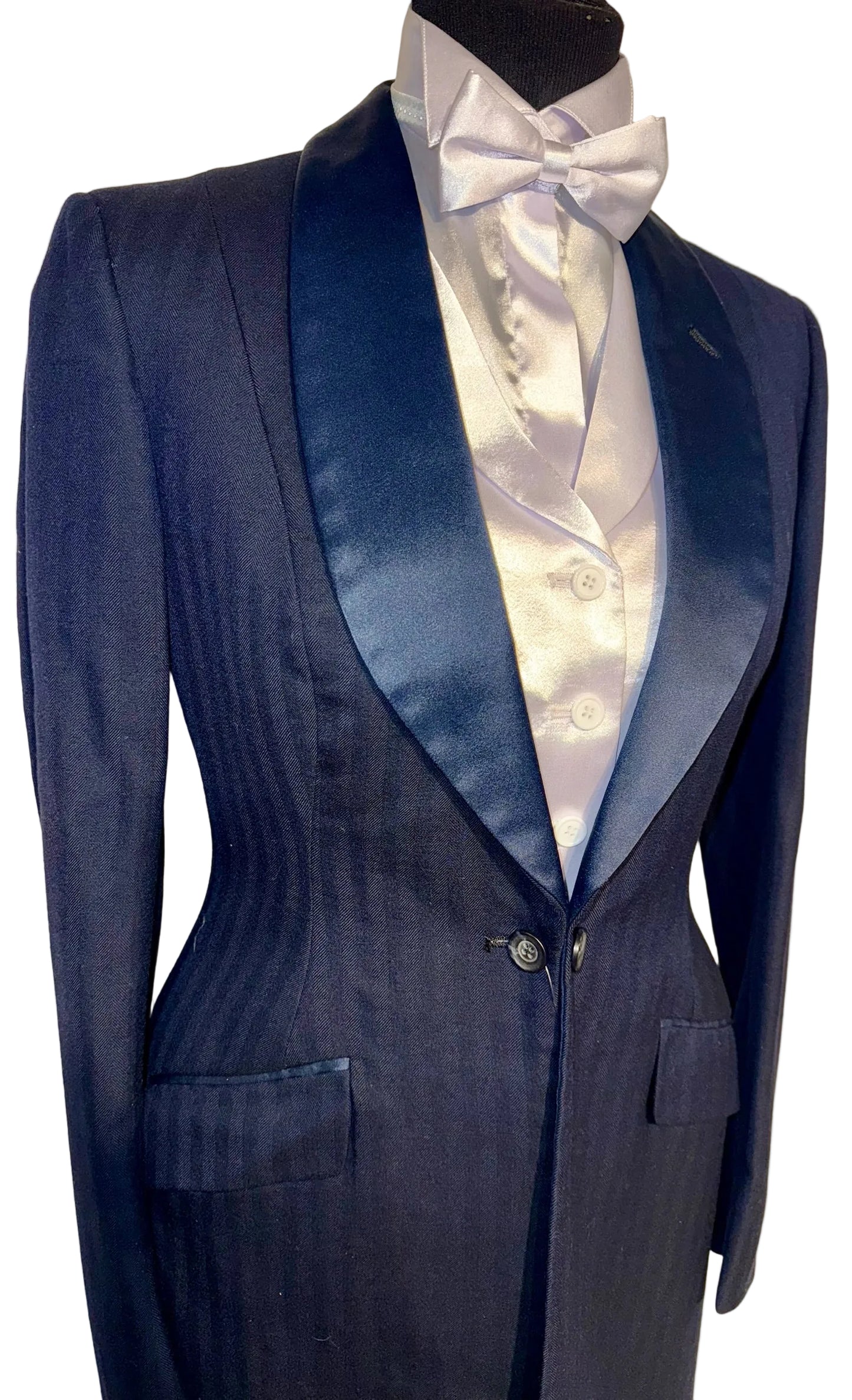 Le Cheval, Ladies Navy Formal