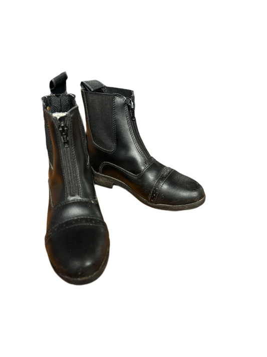 Consigned, Ch: 13, Equistar Boots