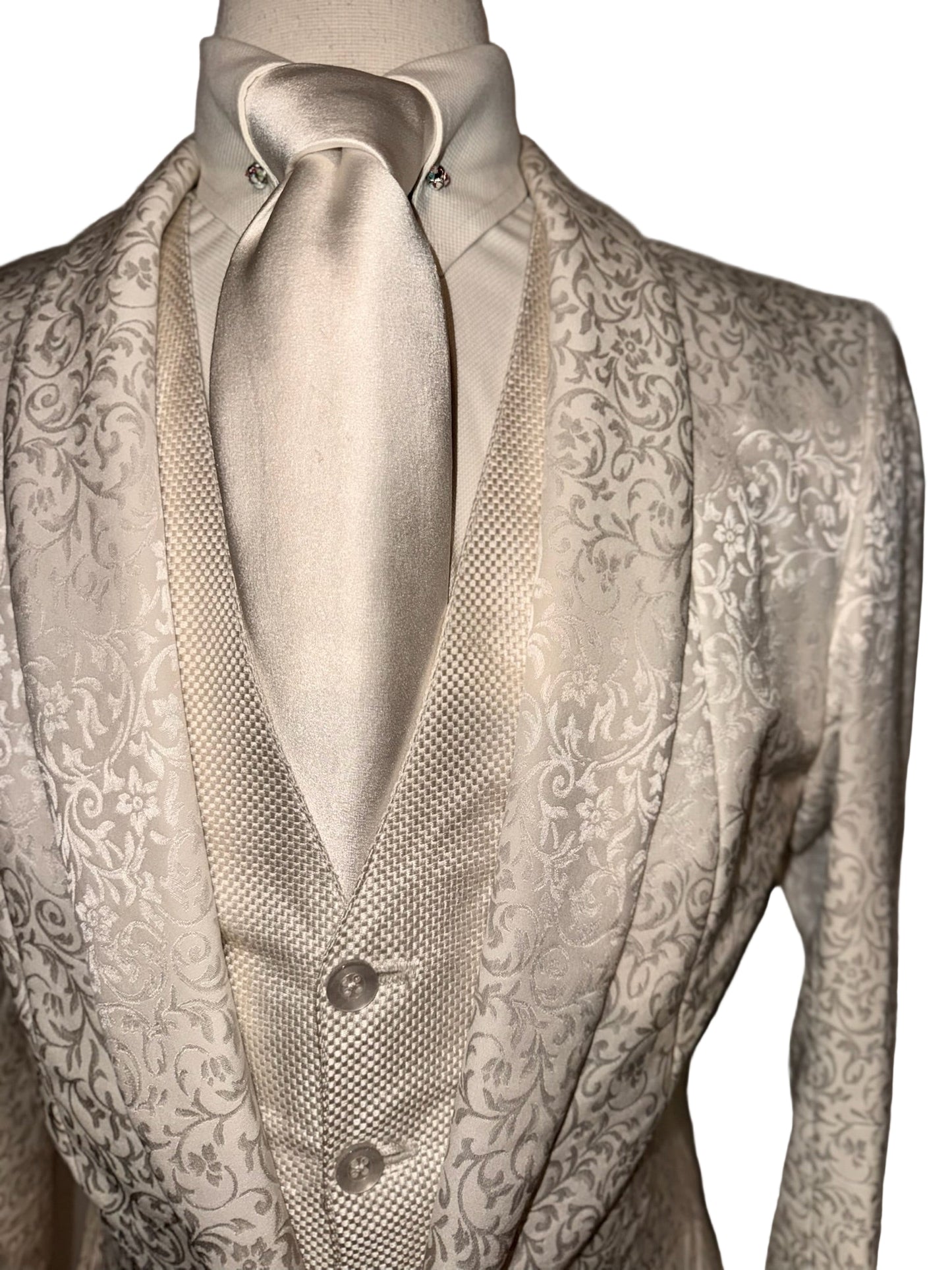 Marsha De Arriaga, Custom Ladies Day Coat