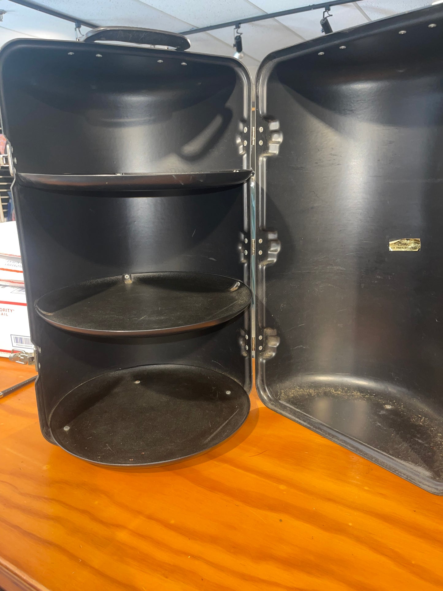 3 Tier Black Hat Box