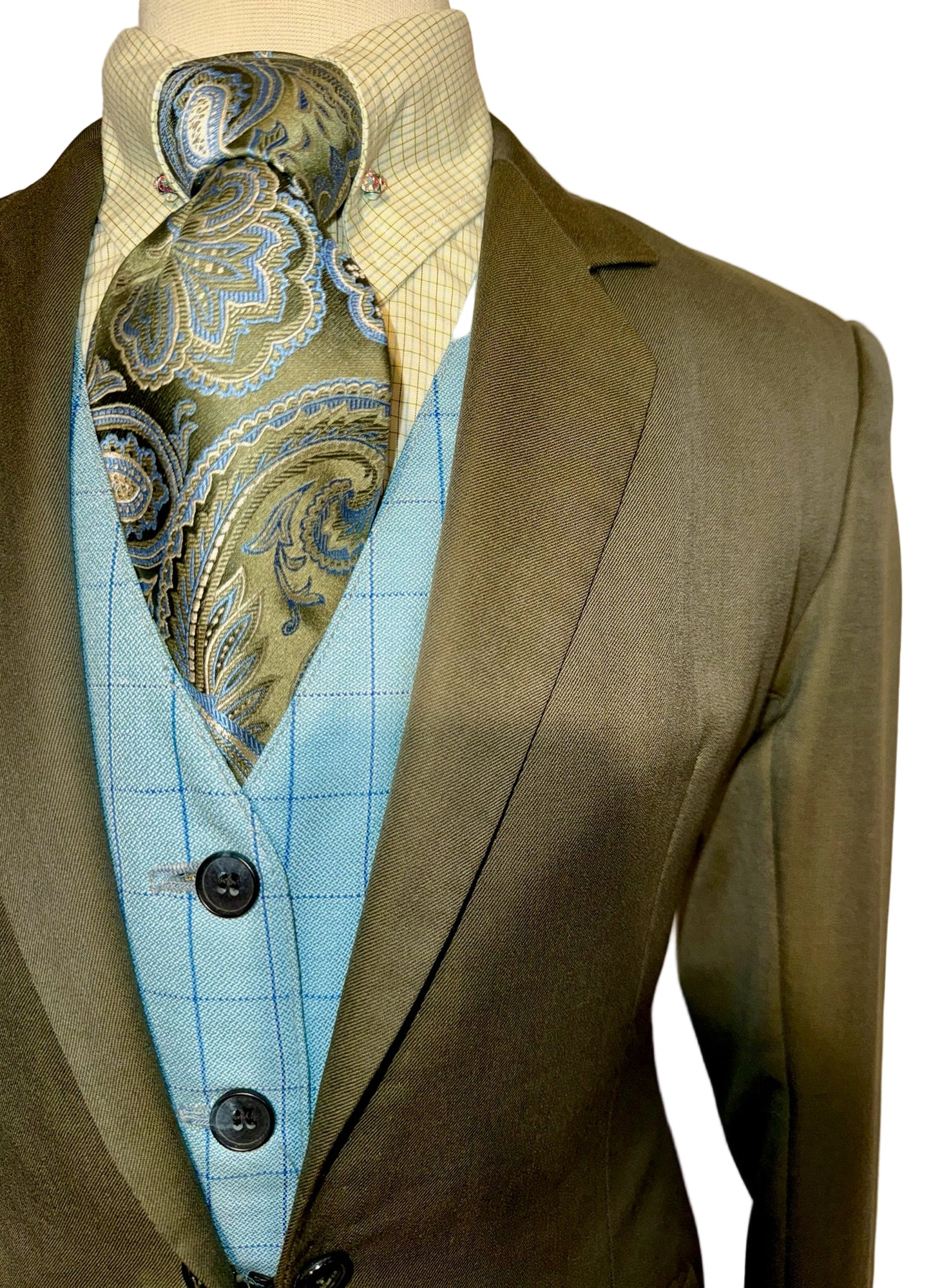 Marsha De Arriaga, Girls Day Suit