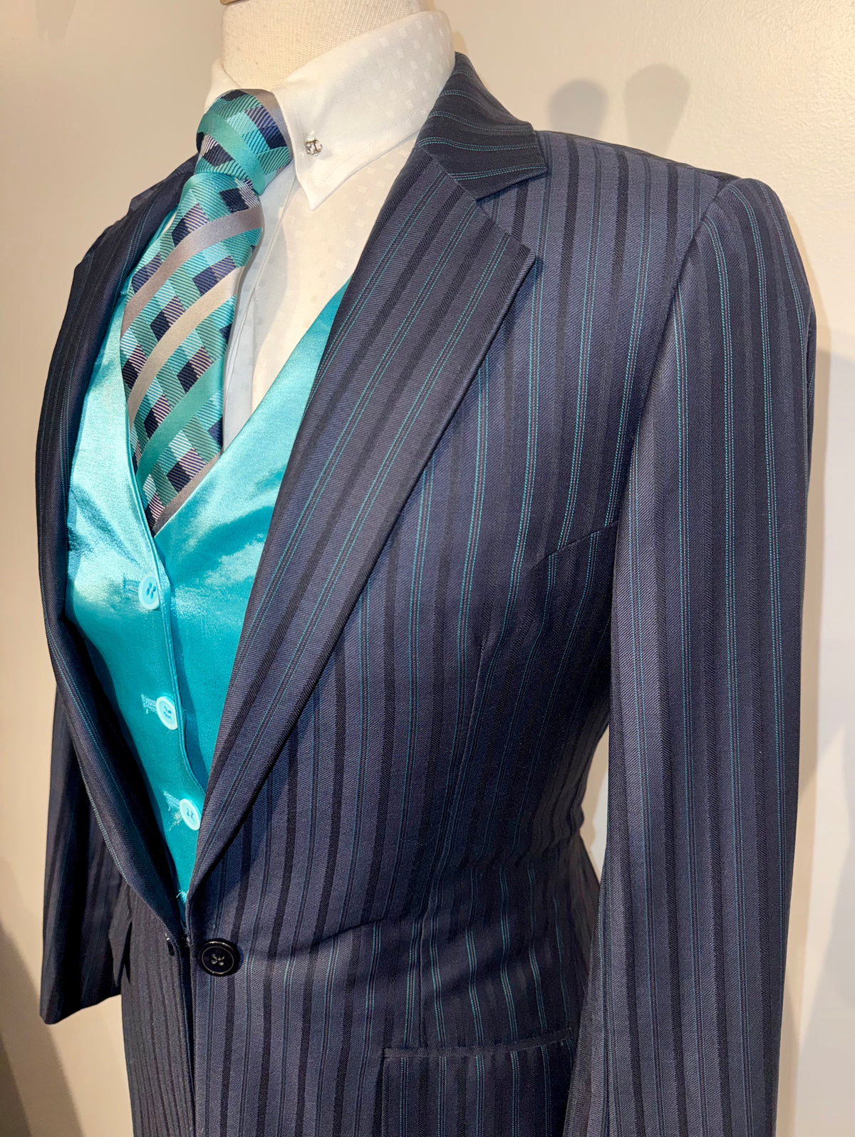DeRegnaucourt, Navy Day Suit