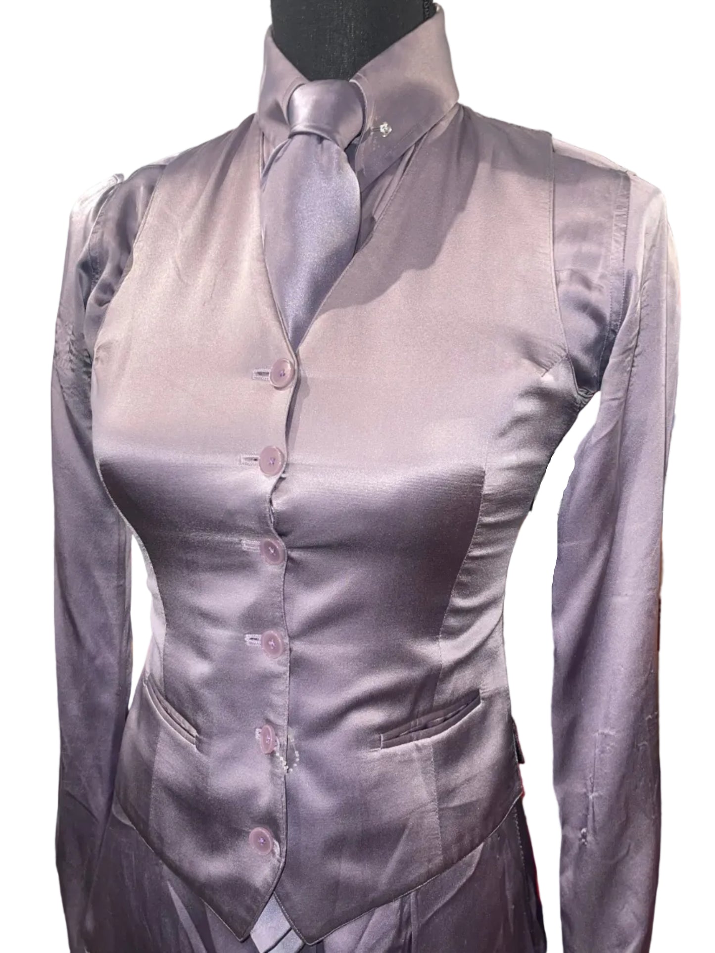 DeRegnaucourt, Purple Silk Set