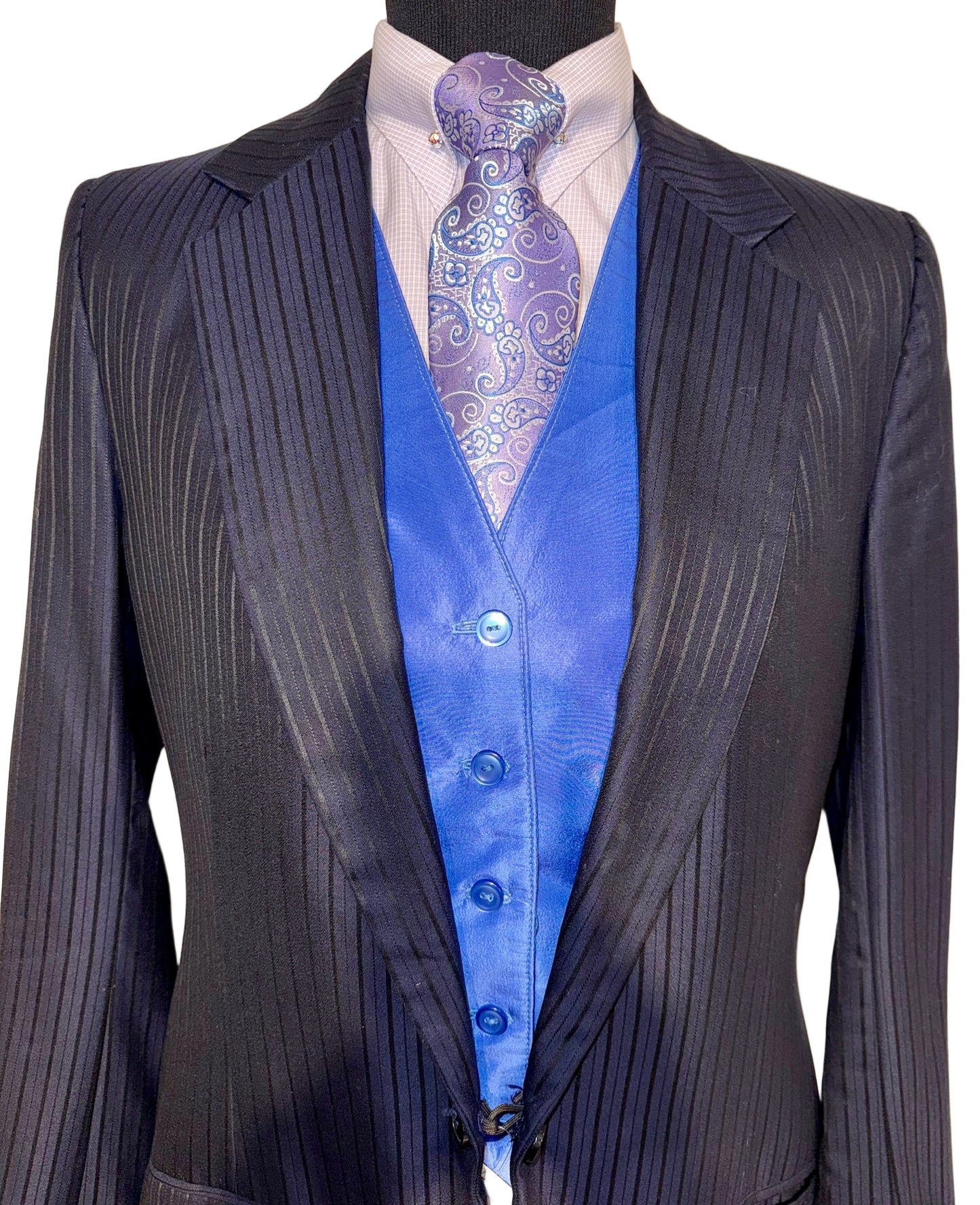 Bleu, Ladies Day Suit