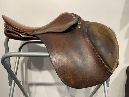 Stubben 15in Close Contact Saddle