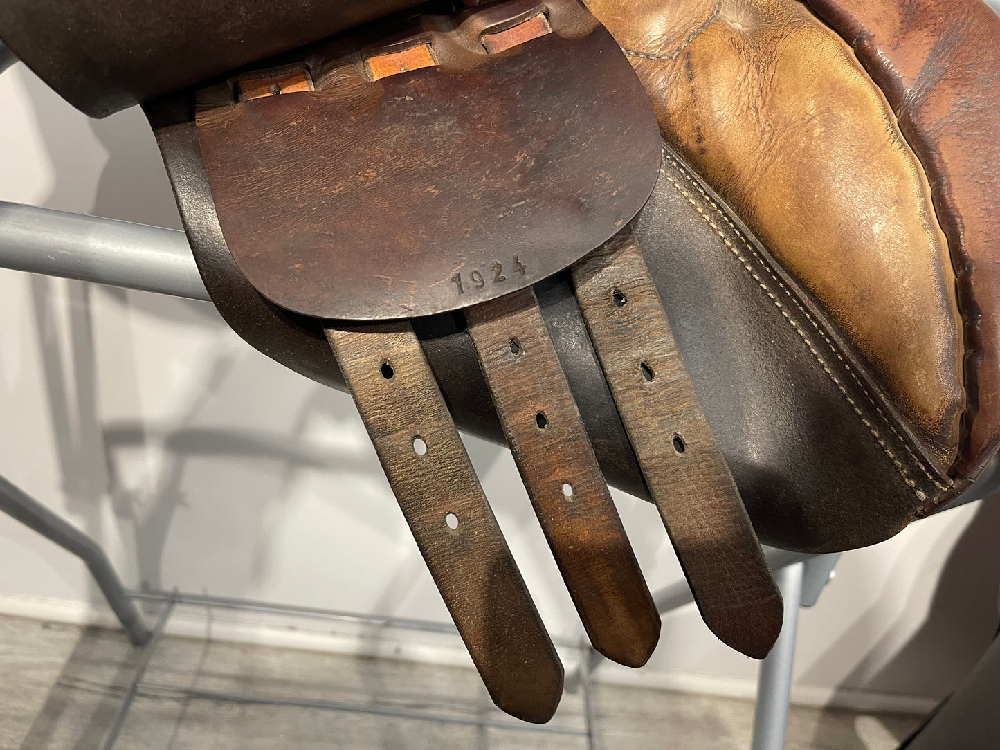 Stubben 15in Close Contact Saddle