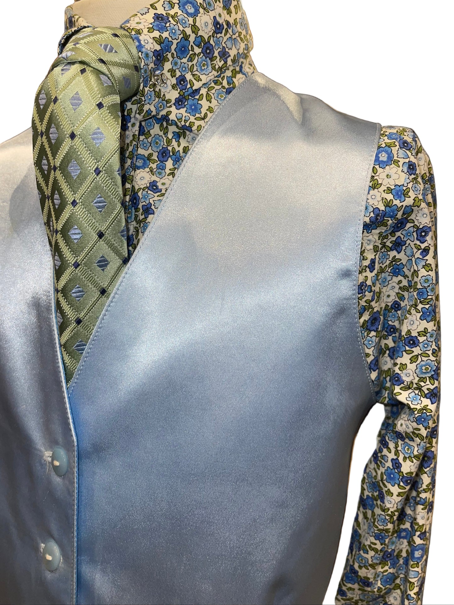 Blue Ribbon Boutique, Blue Flower Set